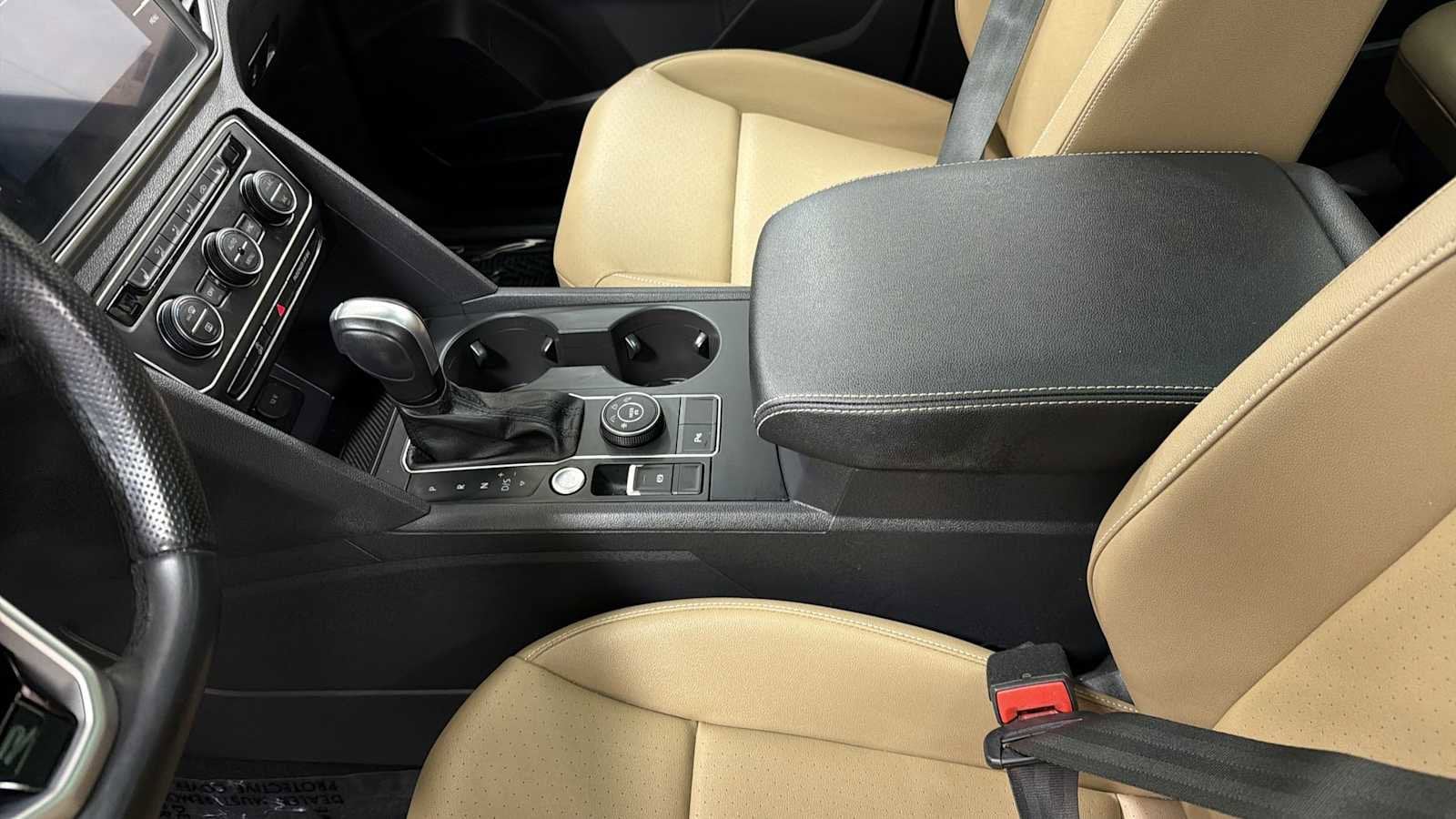 Thumbnail: 2020 Volkswagen Atlas - 22