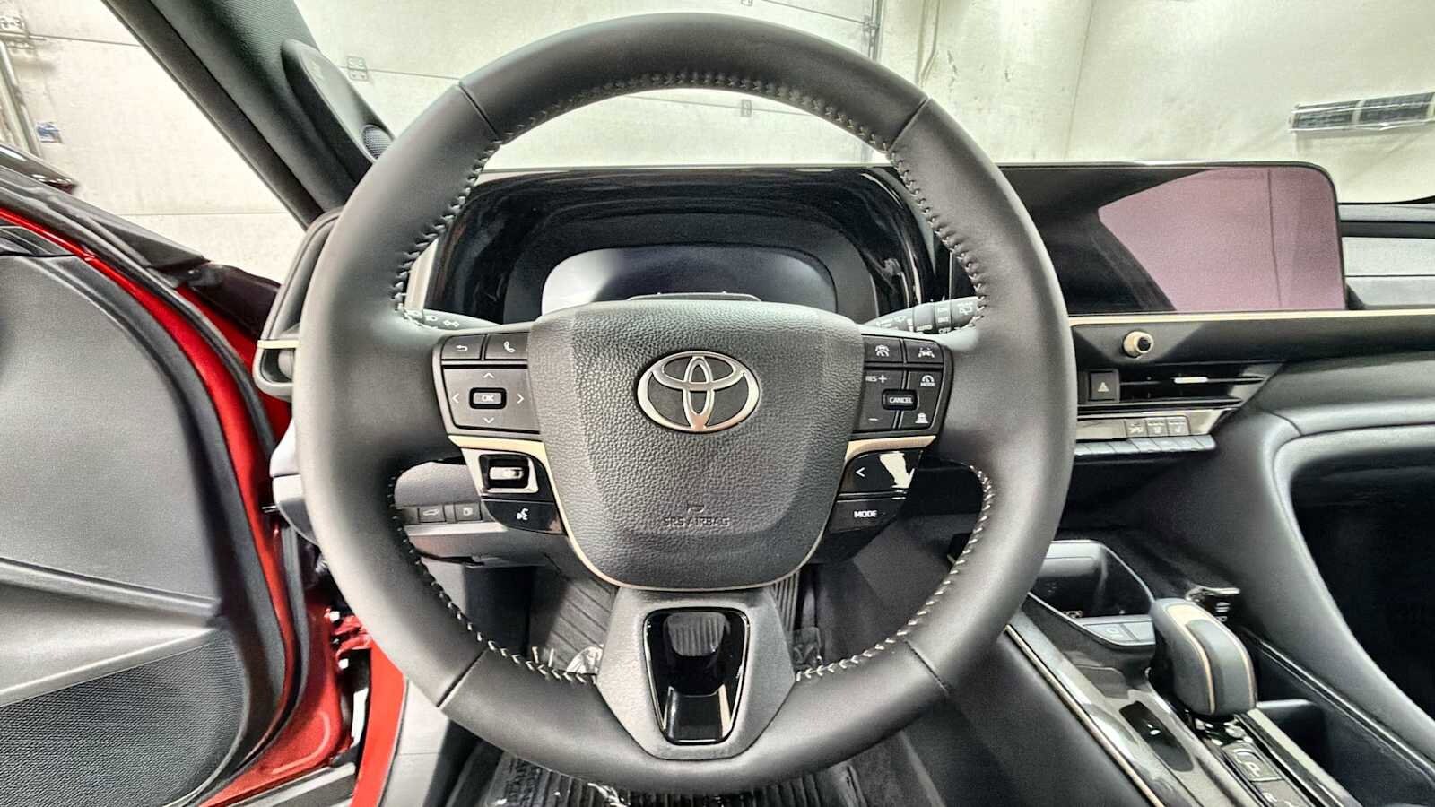 2026 Toyota Crown Signia Limited - Photo 16