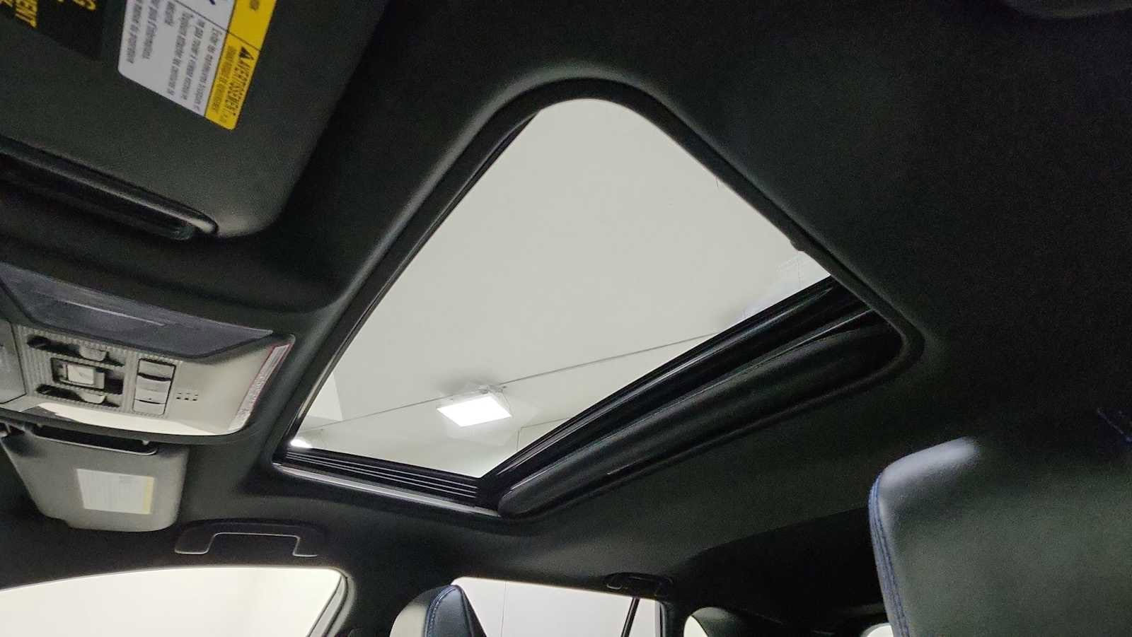 Thumbnail: 2020 Toyota RAV4 - 24