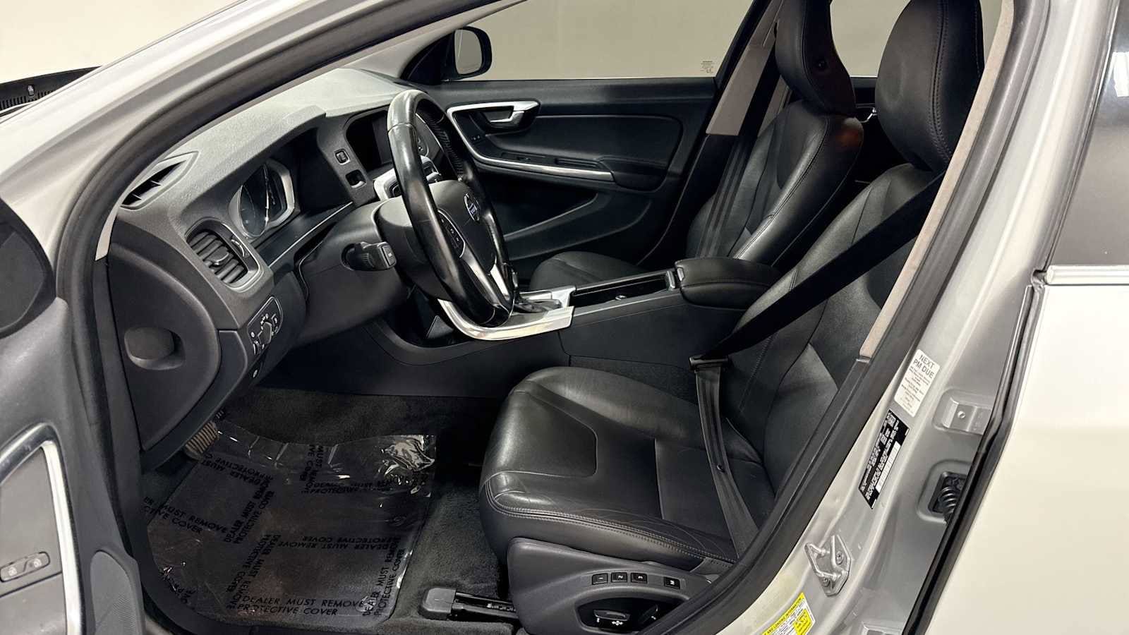 Thumbnail: 2015 Volvo S60 - 13