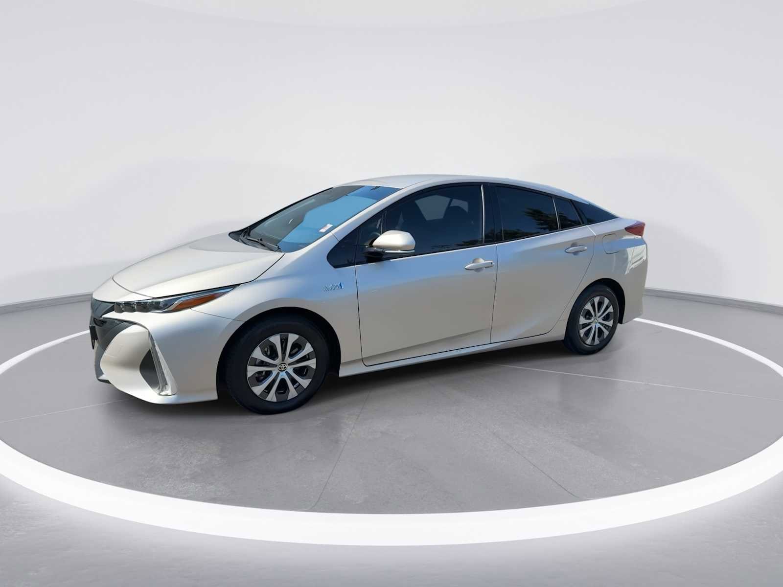 2020 Toyota Prius Prime XLE photo 4