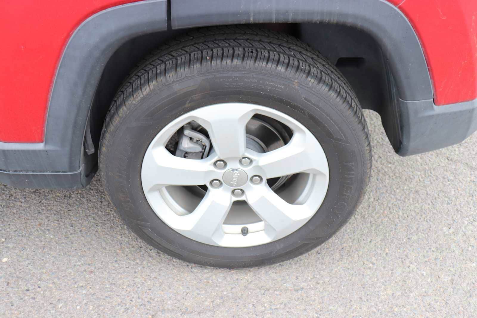 Thumbnail: 2018 Jeep Compass - 9