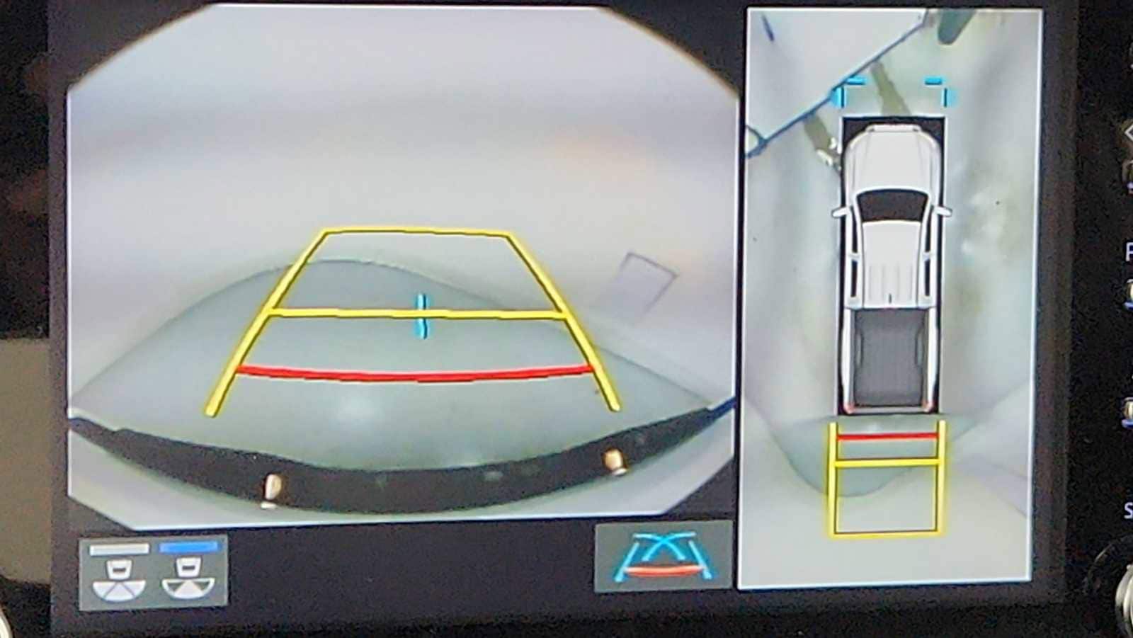 Thumbnail: 2021 Toyota Tacoma - 19