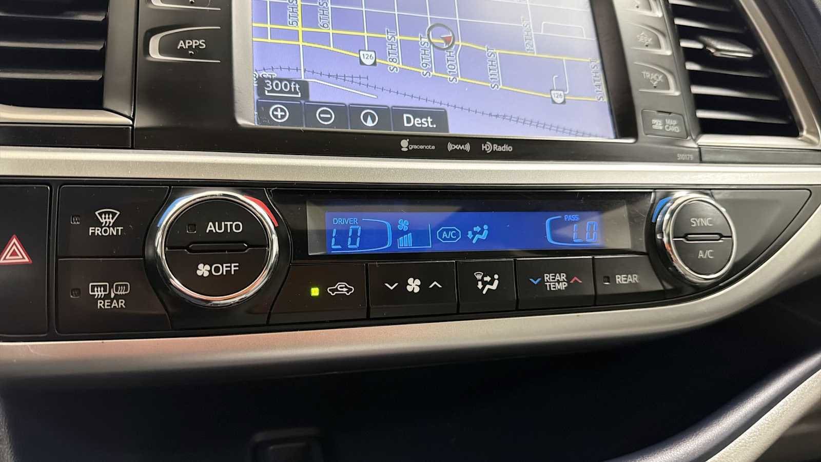 Thumbnail: 2017 Toyota Highlander - 21