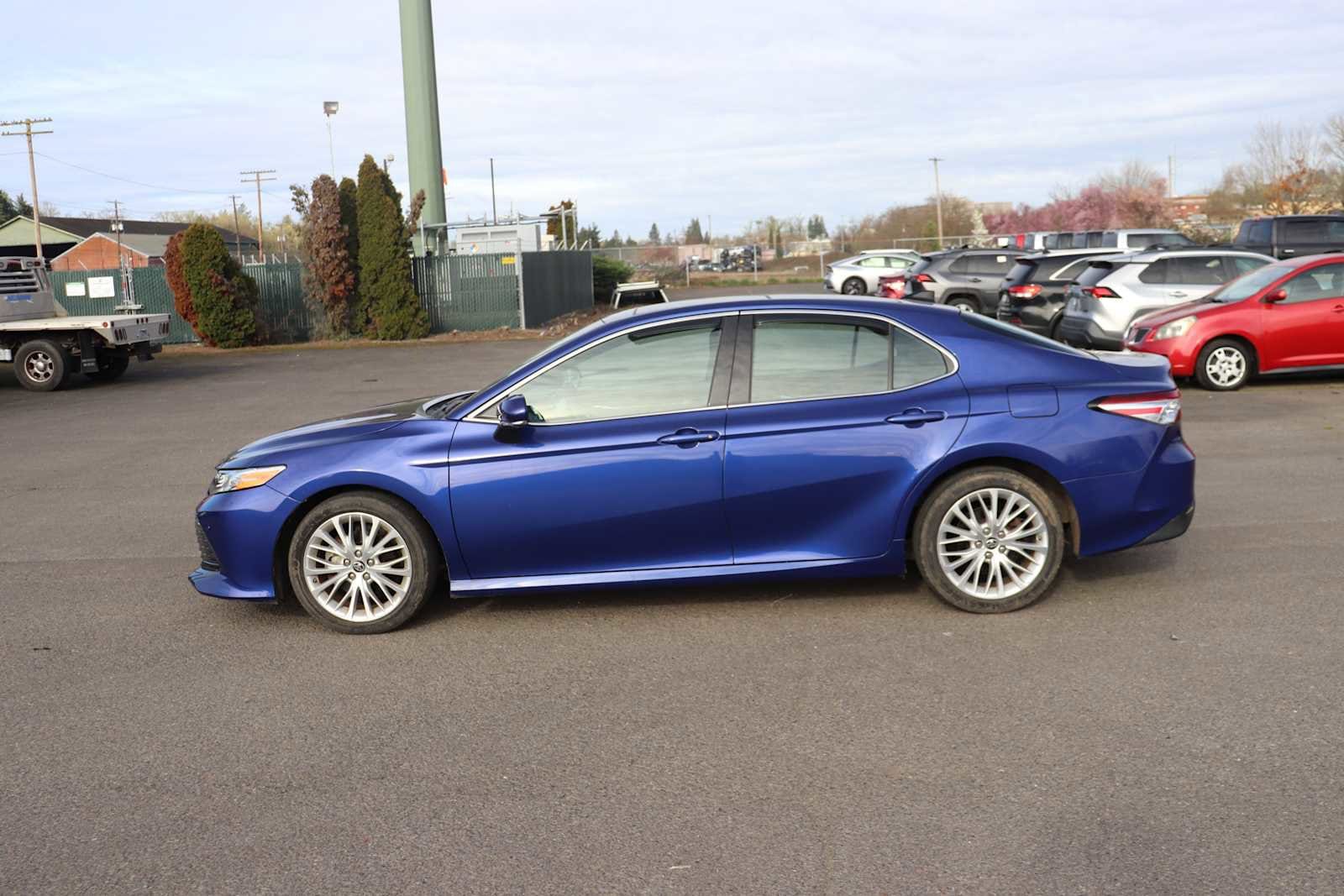 Thumbnail: 2018 Toyota Camry - 8