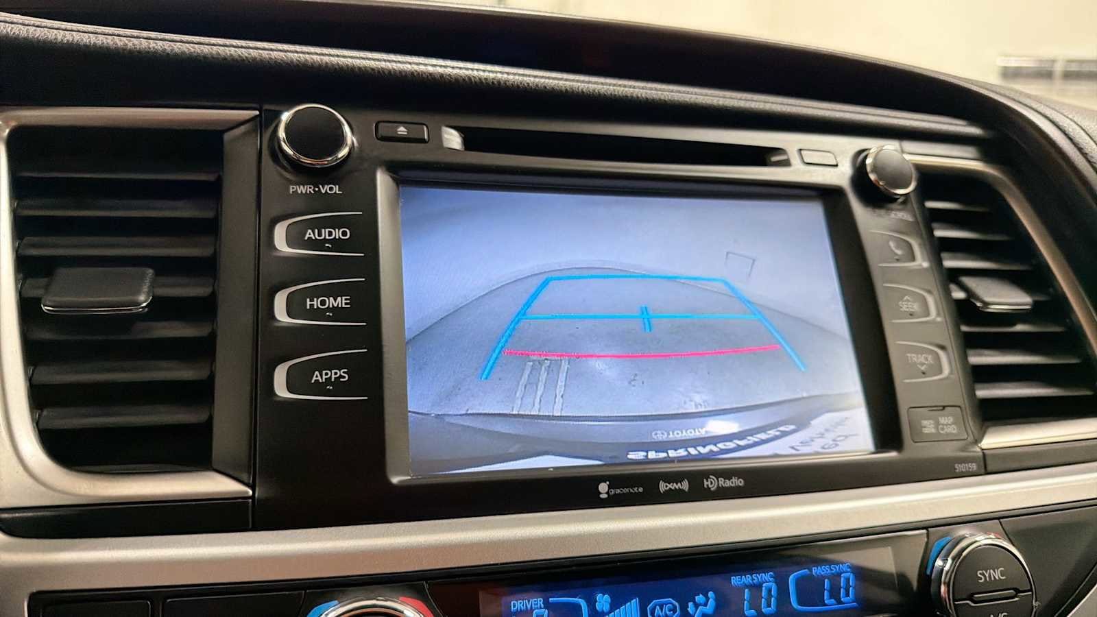 Thumbnail: 2016 Toyota Highlander - 19