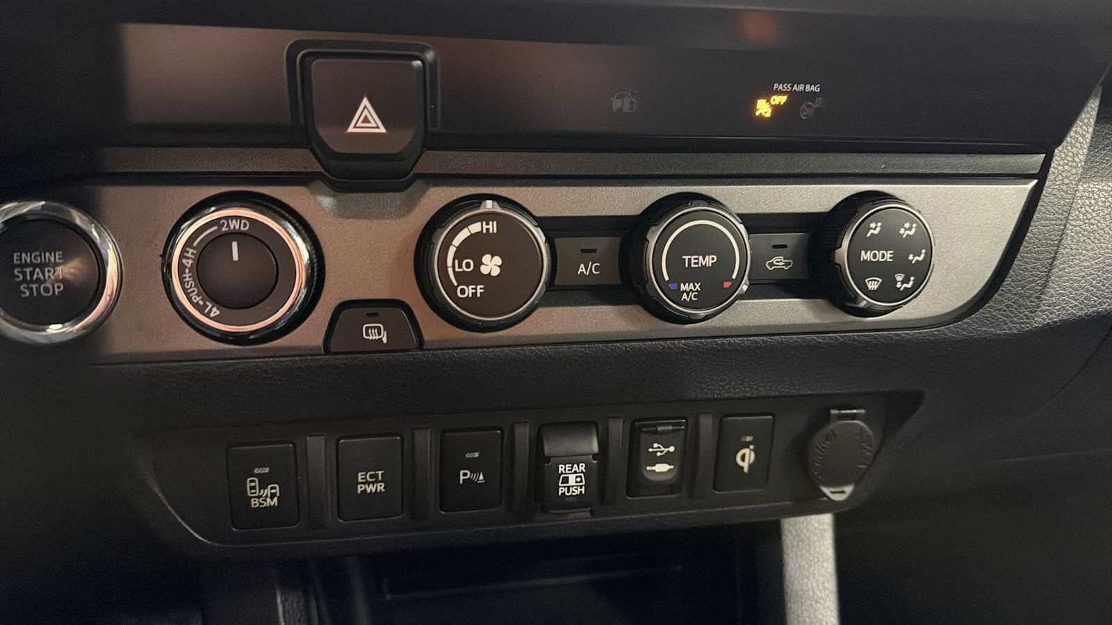 Thumbnail: 2019 Toyota Tacoma - 21