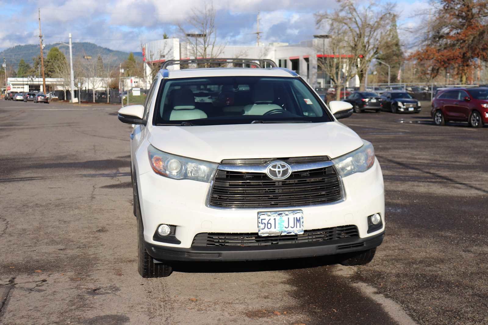 Thumbnail: 2015 Toyota Highlander - 3