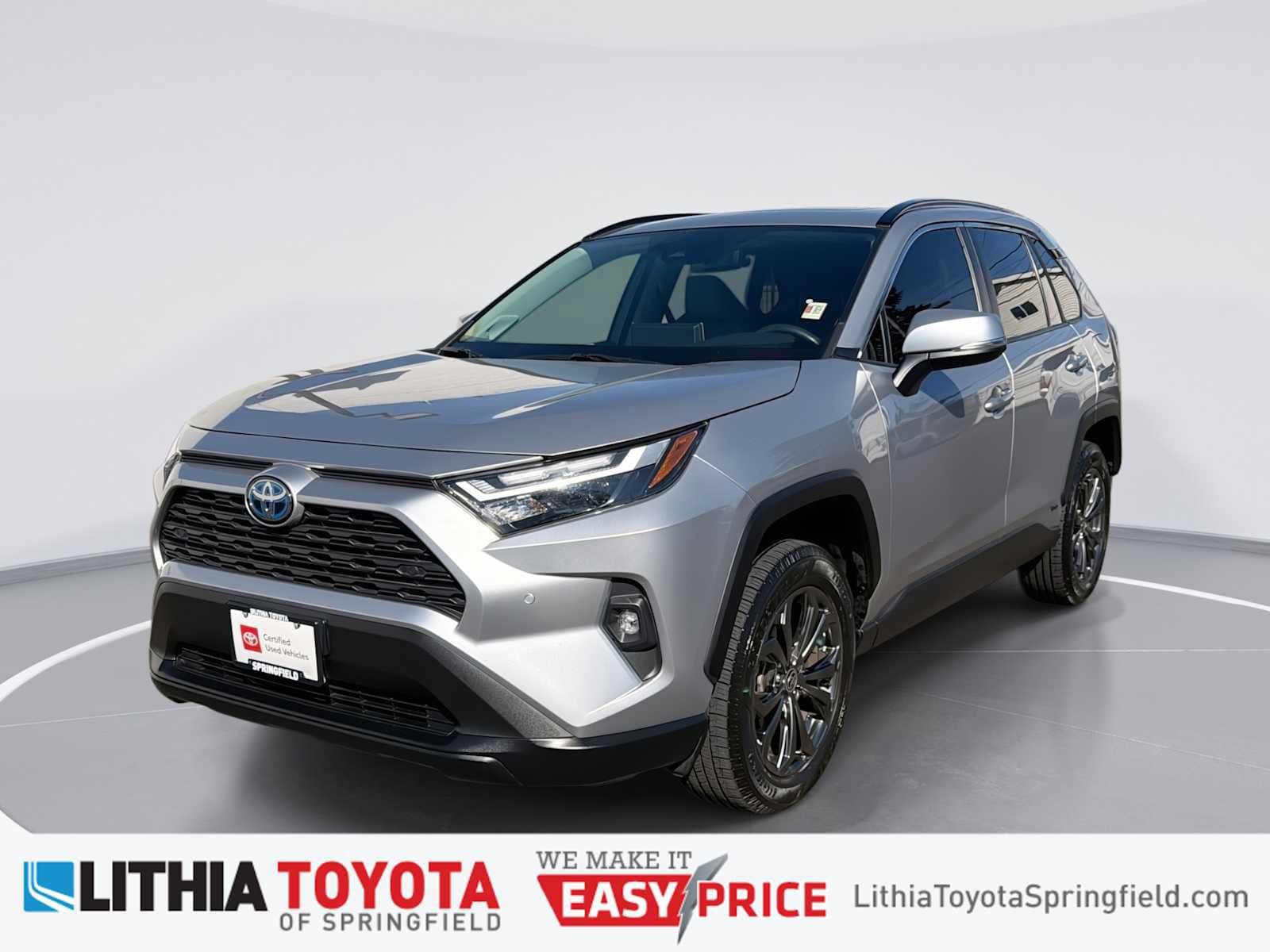 Thumbnail: 2022 Toyota RAV4 - 1