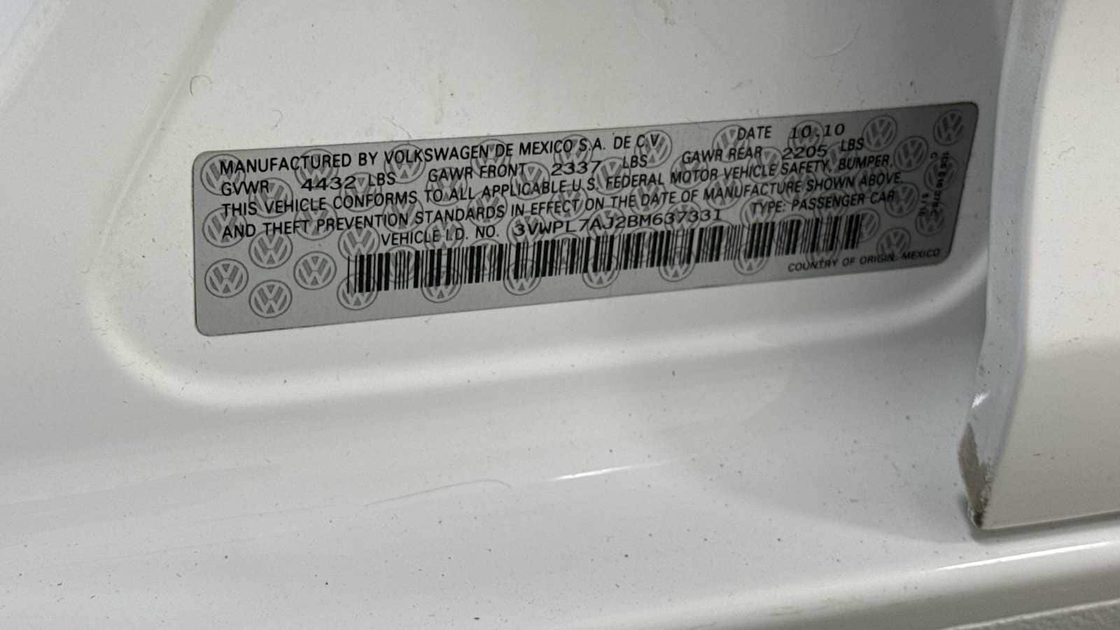 Thumbnail: 2011 Volkswagen Jetta - 11