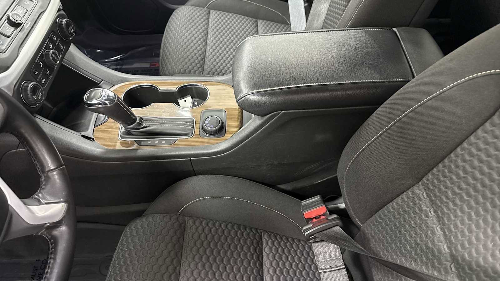 Thumbnail: 2019 GMC Acadia - 22