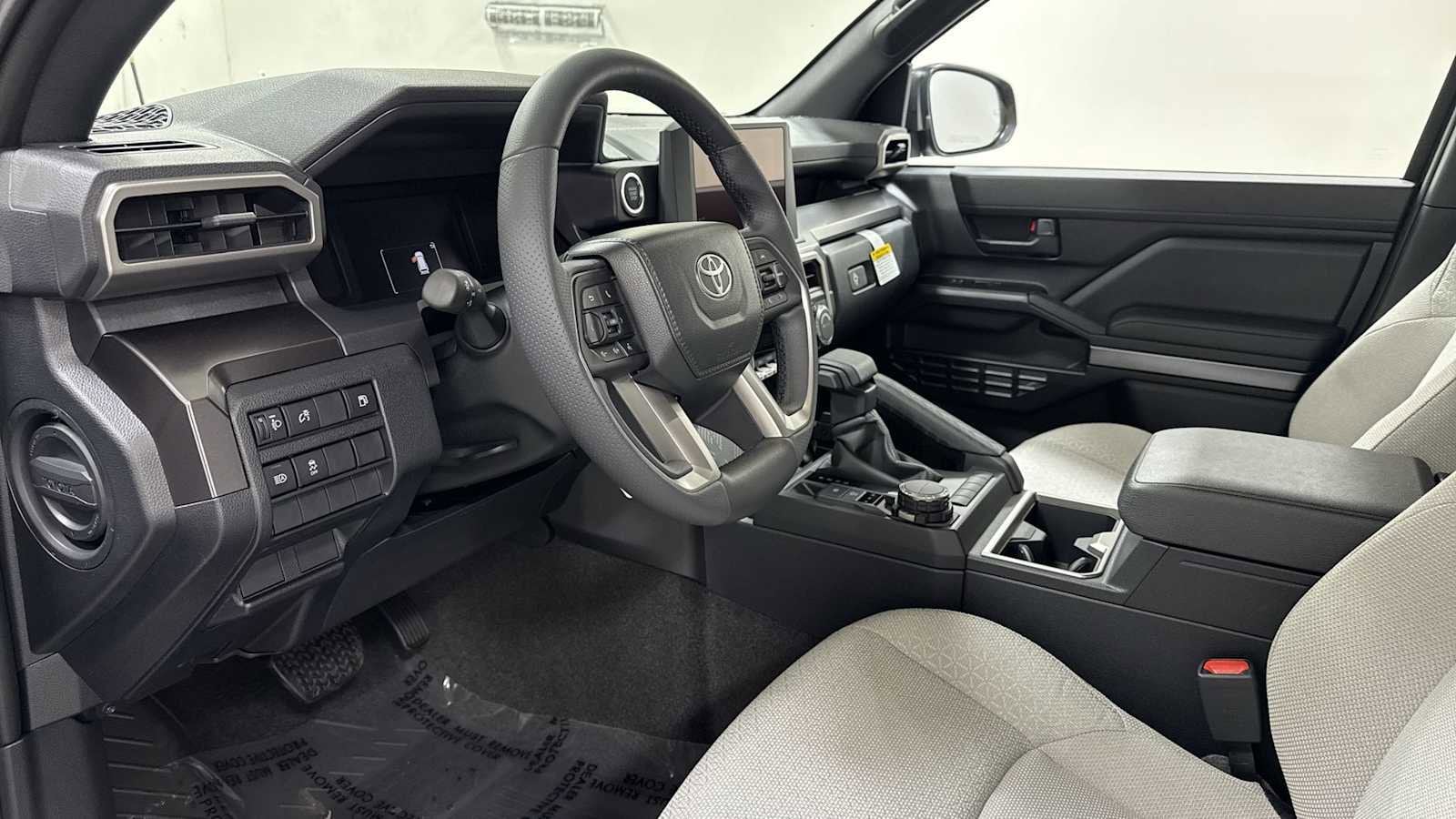 Thumbnail: 2025 Toyota 4Runner - 12