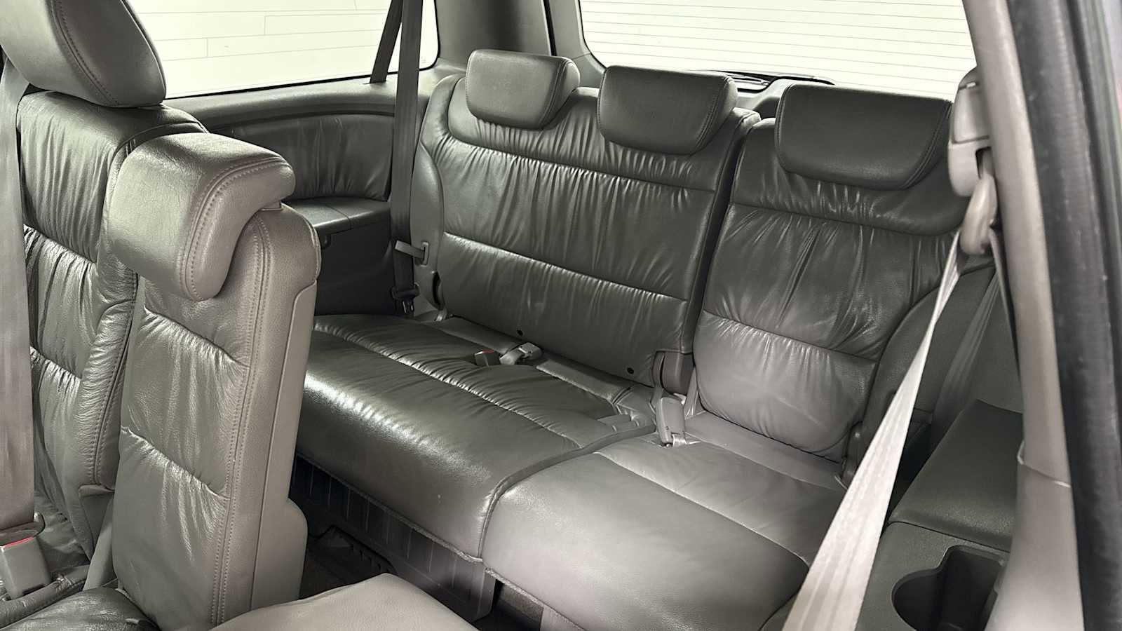 Thumbnail: 2010 Honda Odyssey - 26