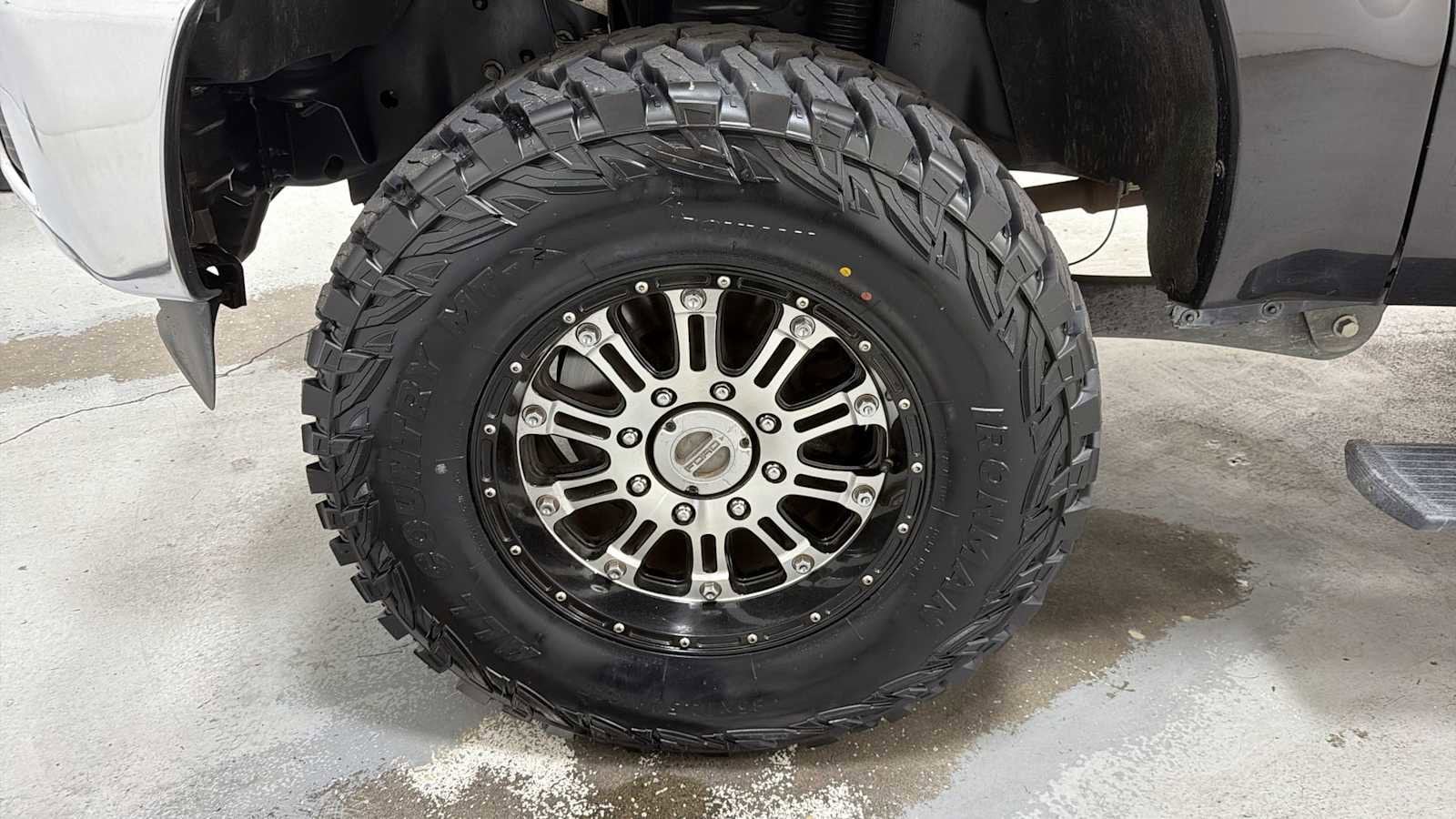 Thumbnail: 2015 Ford F-350 - 10