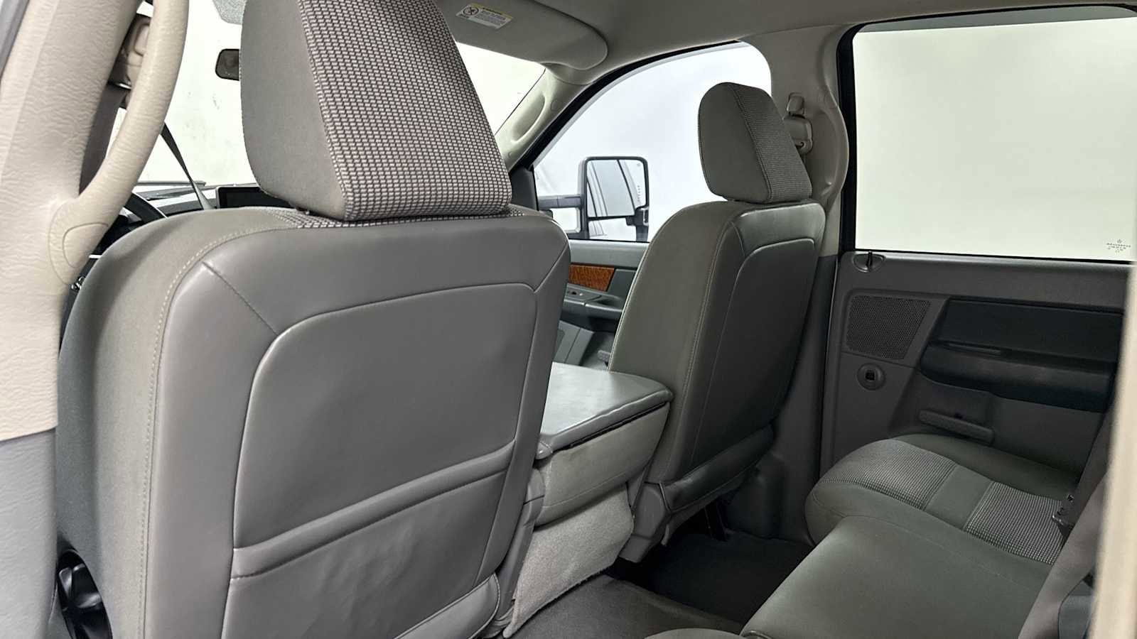 Thumbnail: 2006 Dodge Ram 1500 - 24