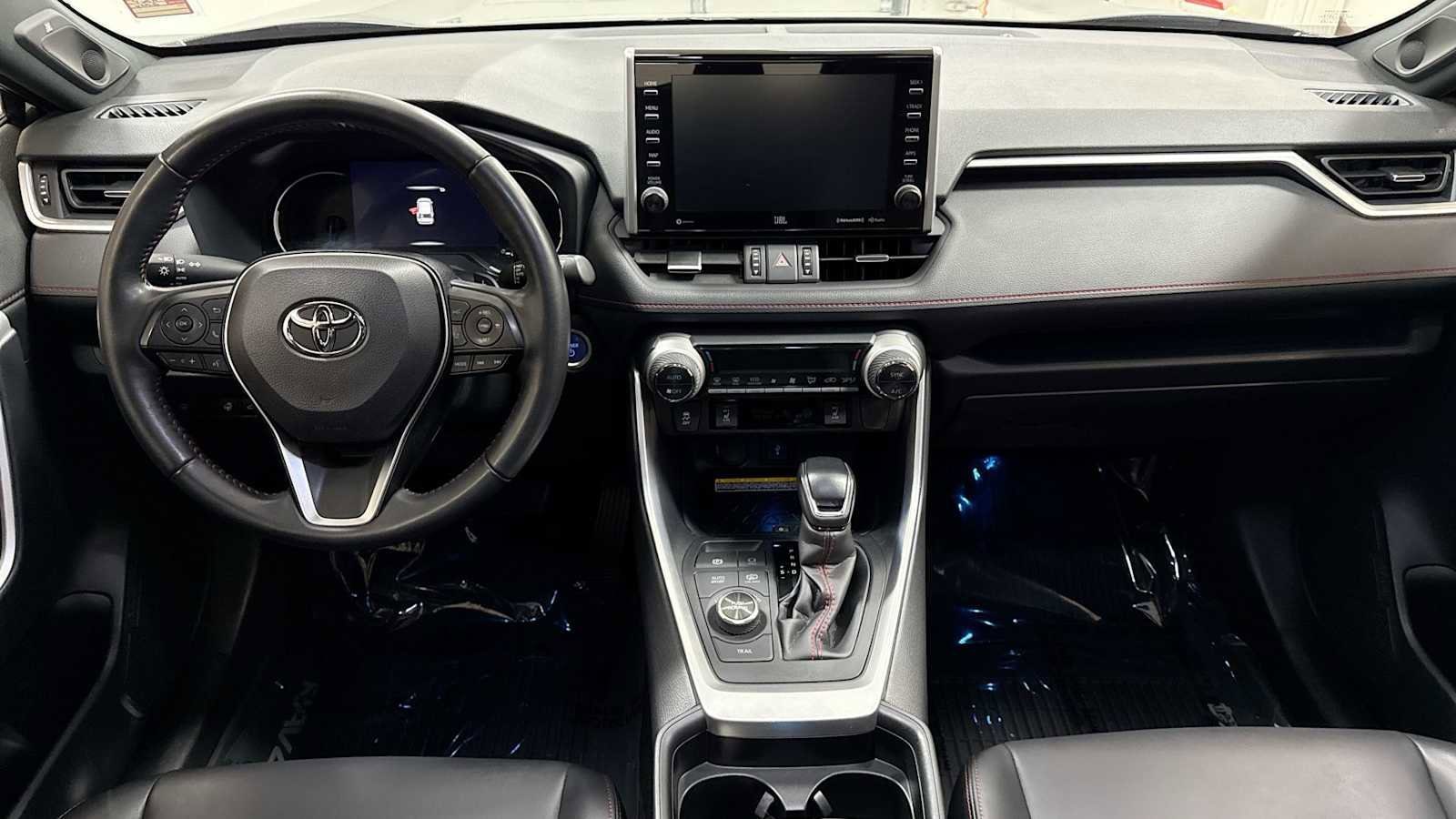 2021 Toyota RAV4 Prime XSE 27