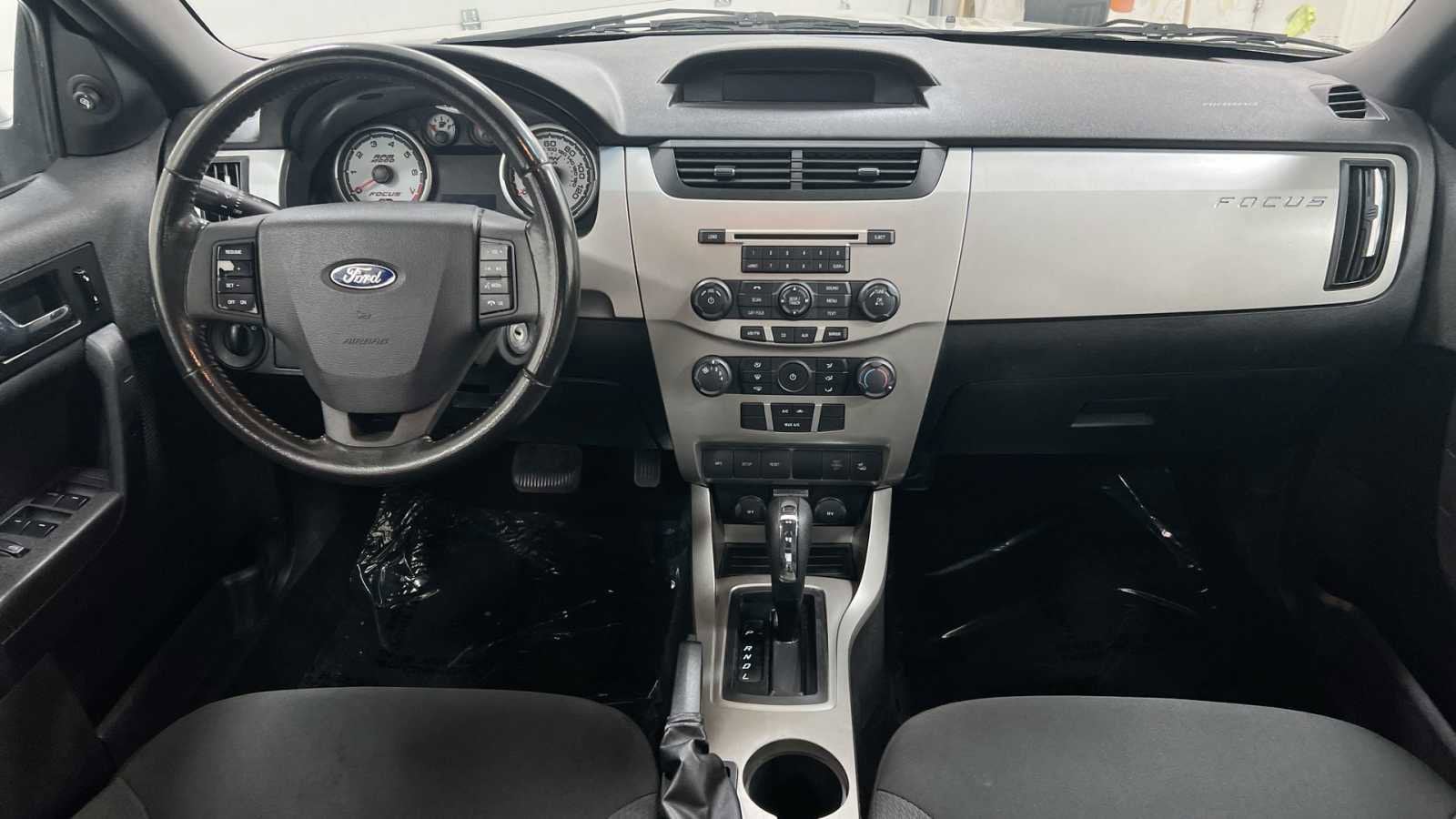 2009 Ford Focus SES 24