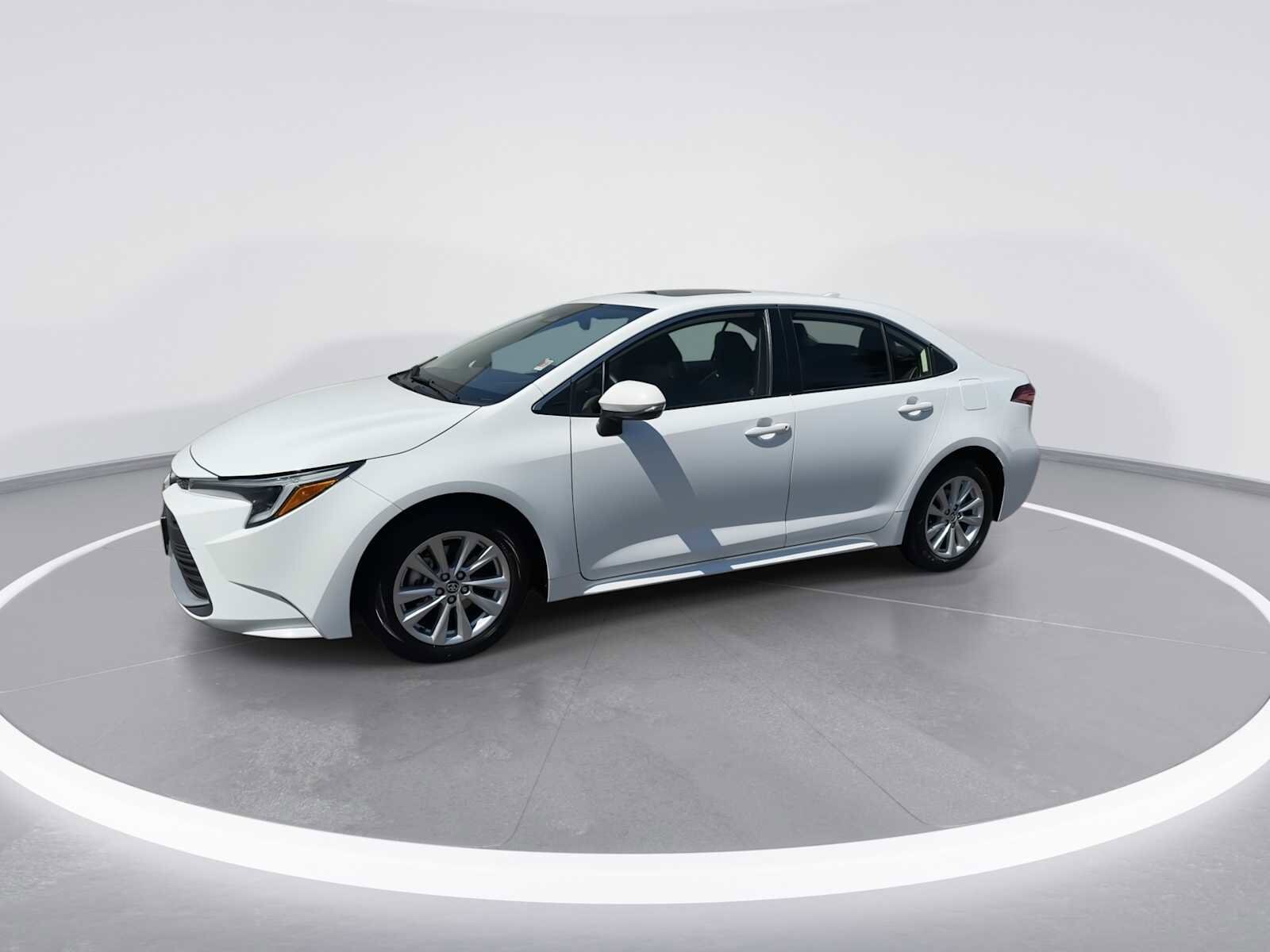 2024 Toyota Corolla Hybrid XLE photo 4