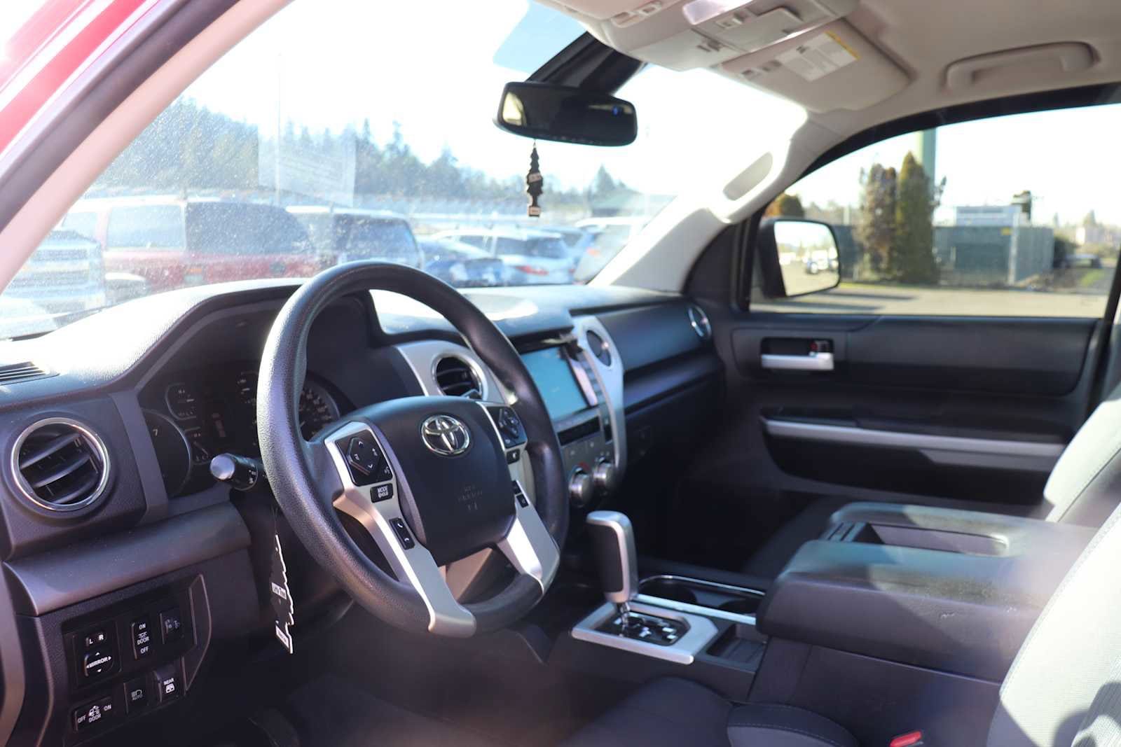 Thumbnail: 2021 Toyota Tundra - 9