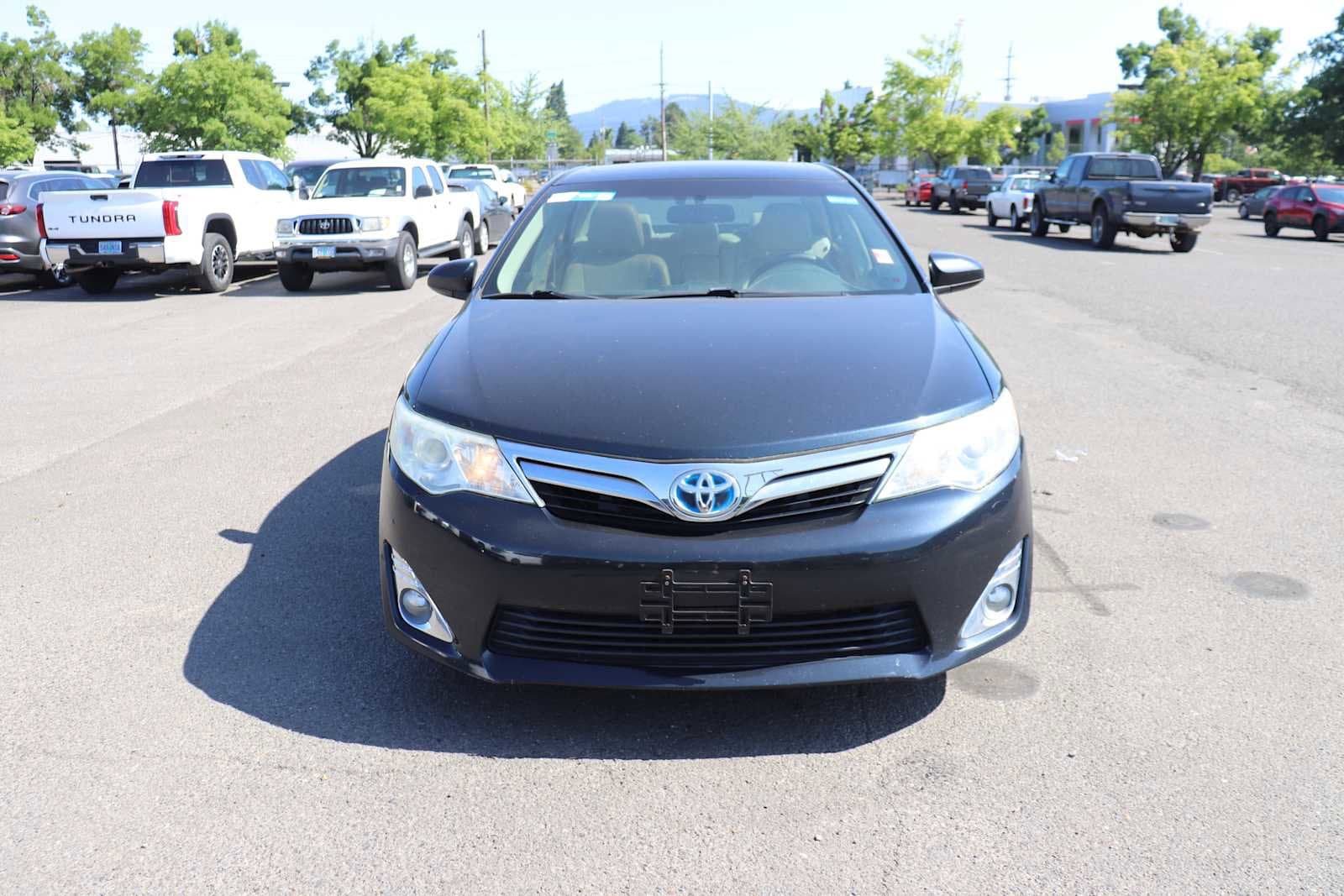 2013 Toyota Camry XLE 2