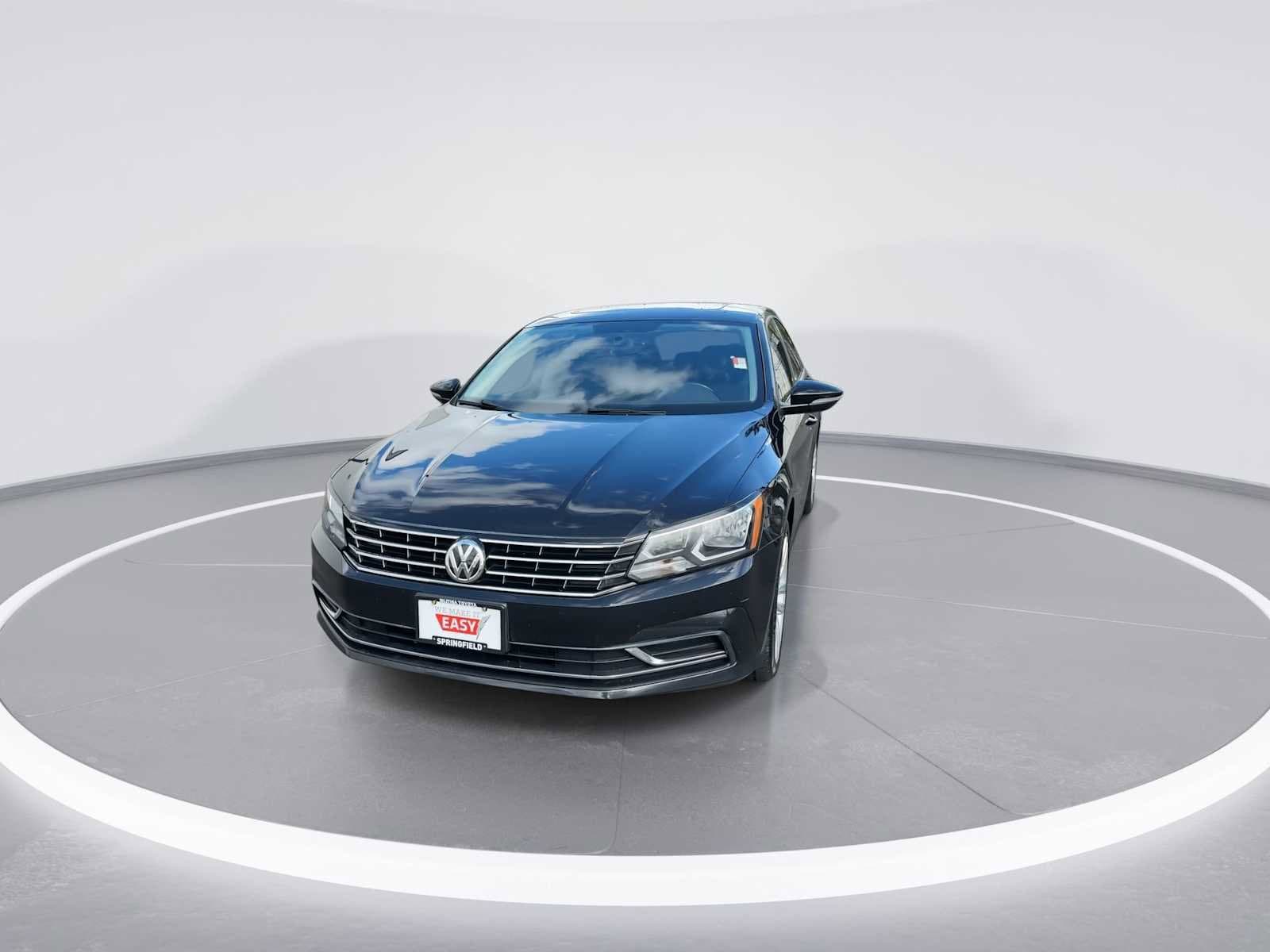 Thumbnail: 2019 Volkswagen Passat - 3