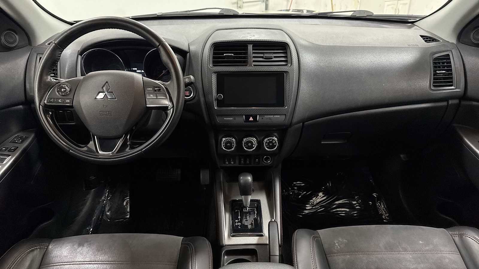 Thumbnail: 2018 Mitsubishi Outlander Sport - 25