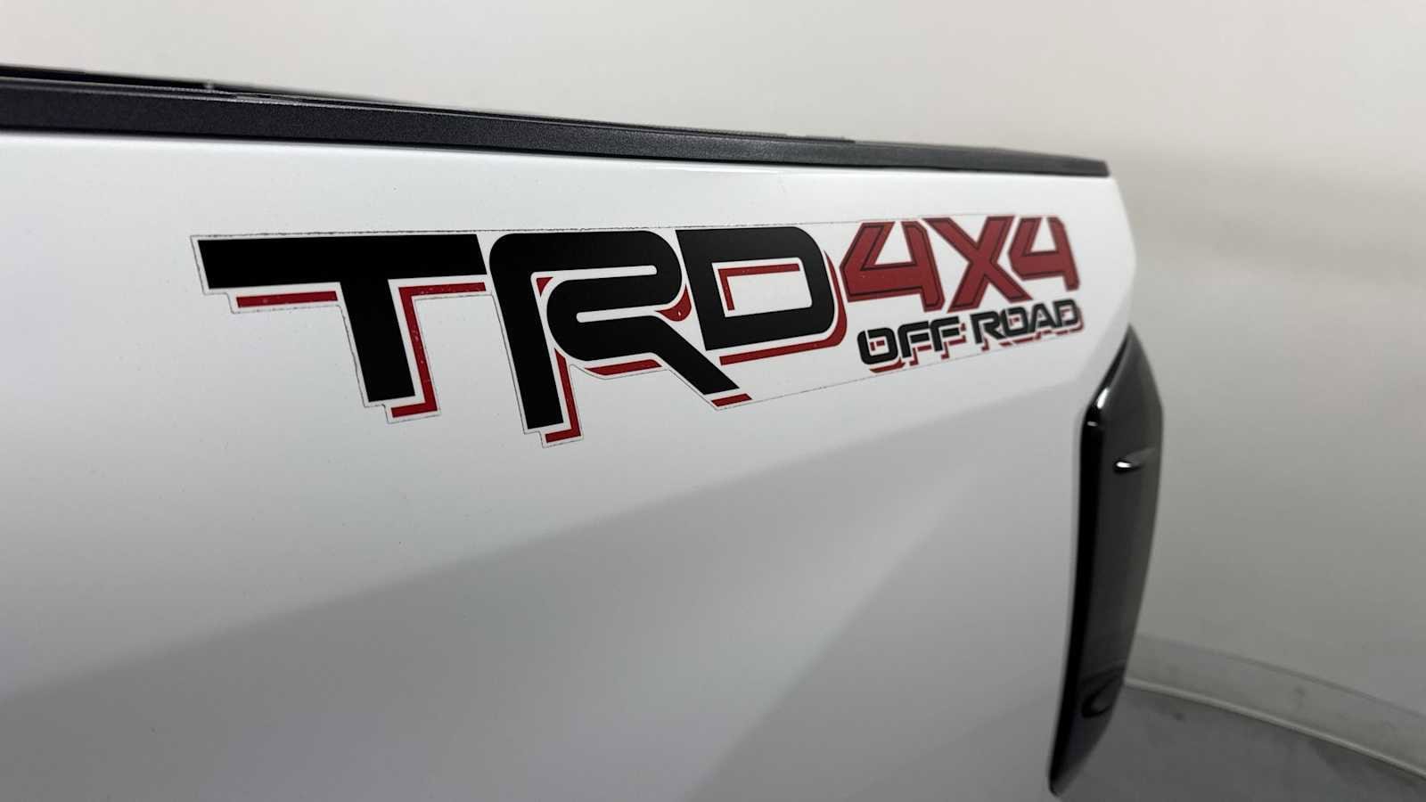 Thumbnail: 2016 Toyota Tundra - 27