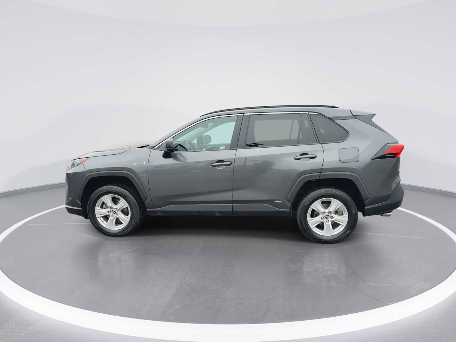 Thumbnail: 2021 Toyota RAV4 - 5