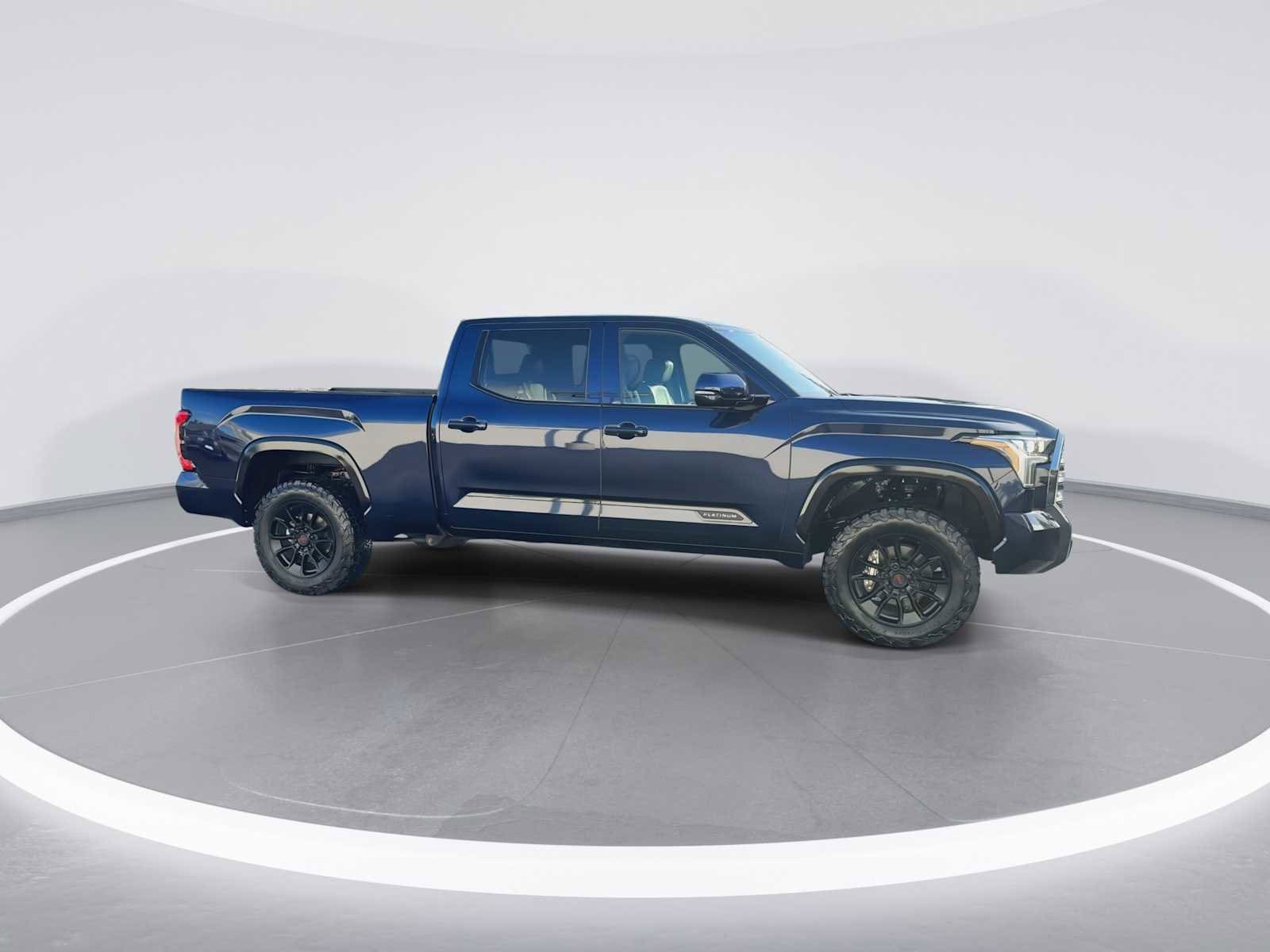 Thumbnail: 2024 Toyota Tundra - 9