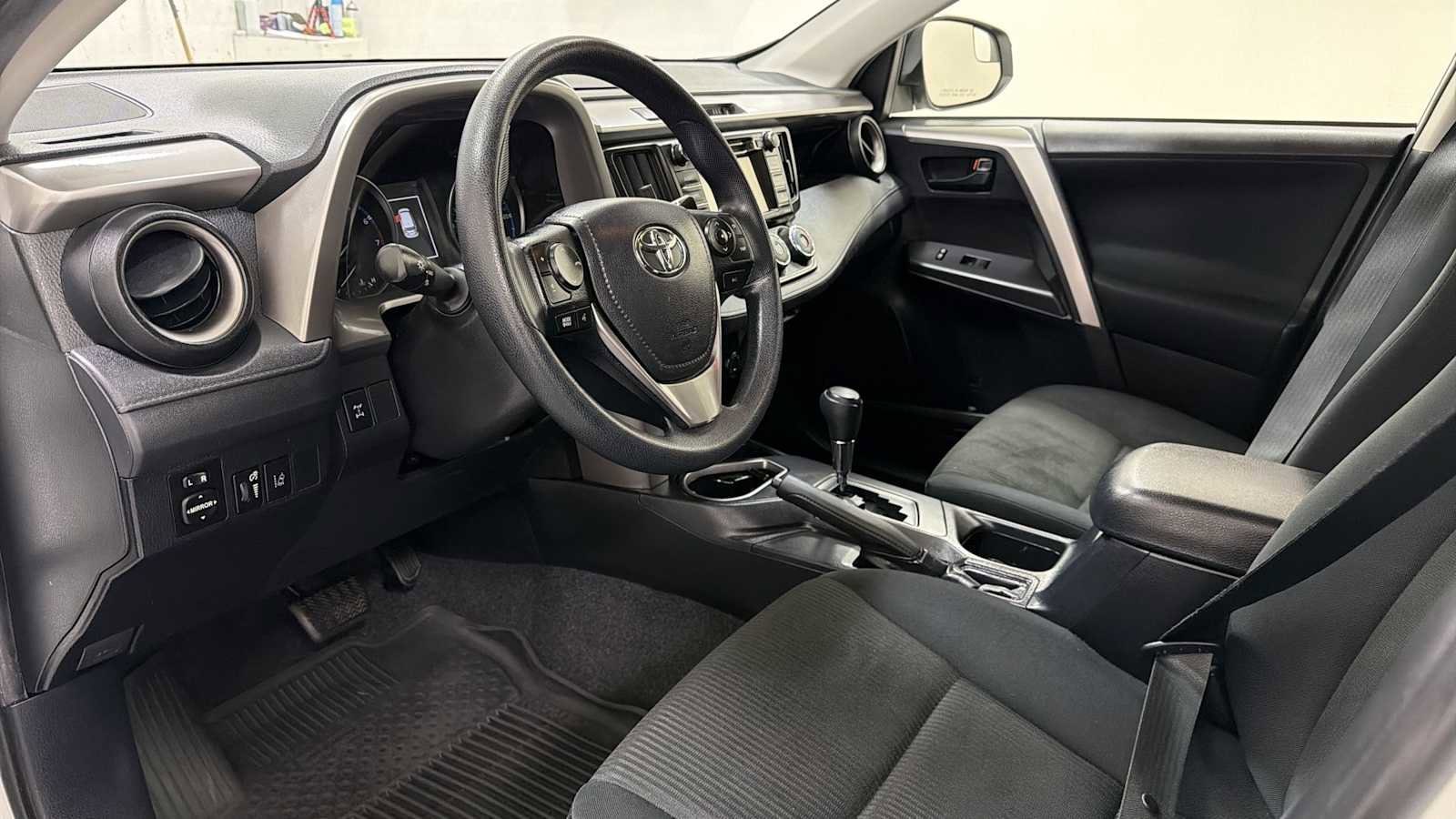 Thumbnail: 2017 Toyota RAV4 - 12