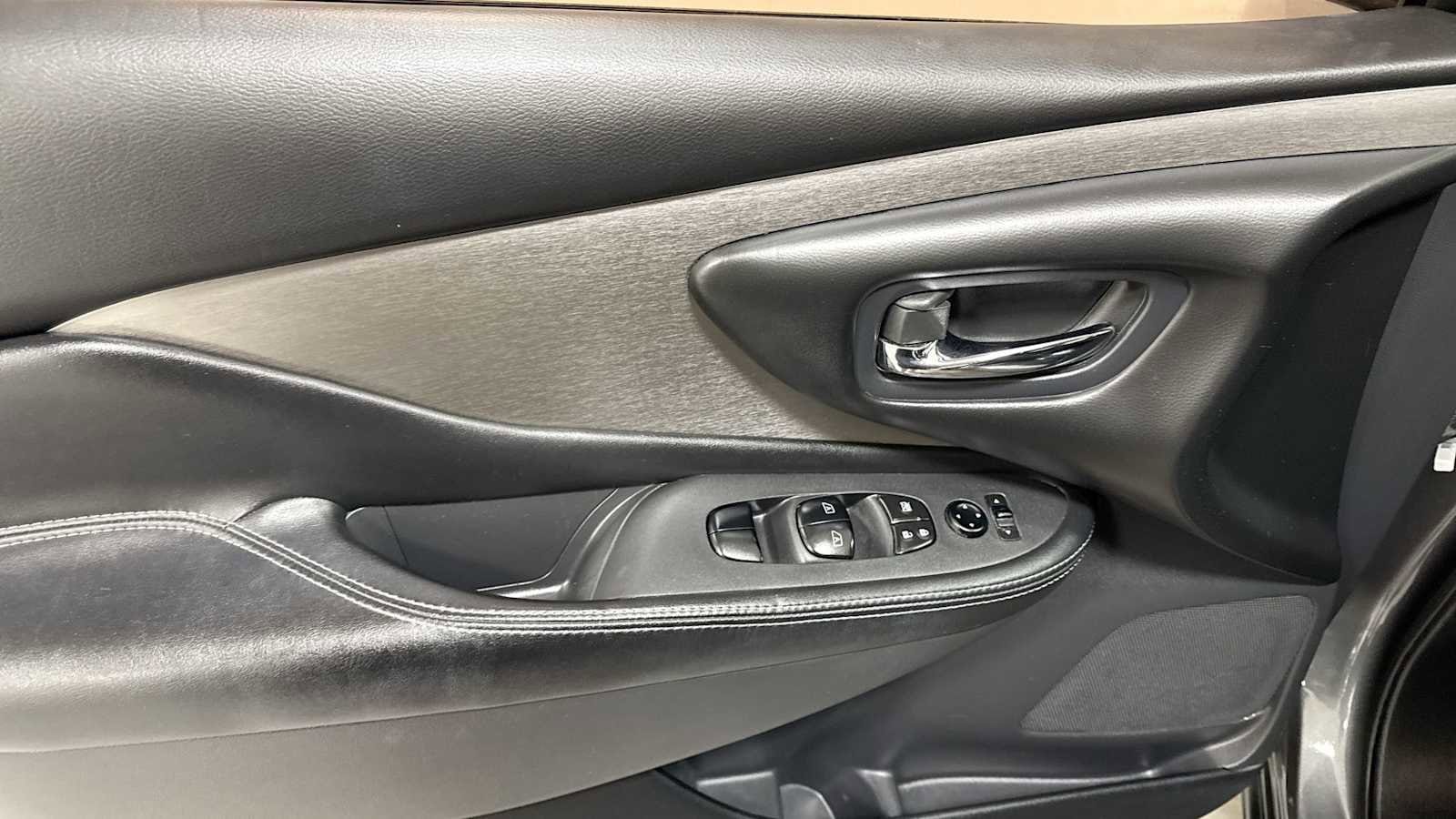 Thumbnail: 2019 Nissan Murano - 15