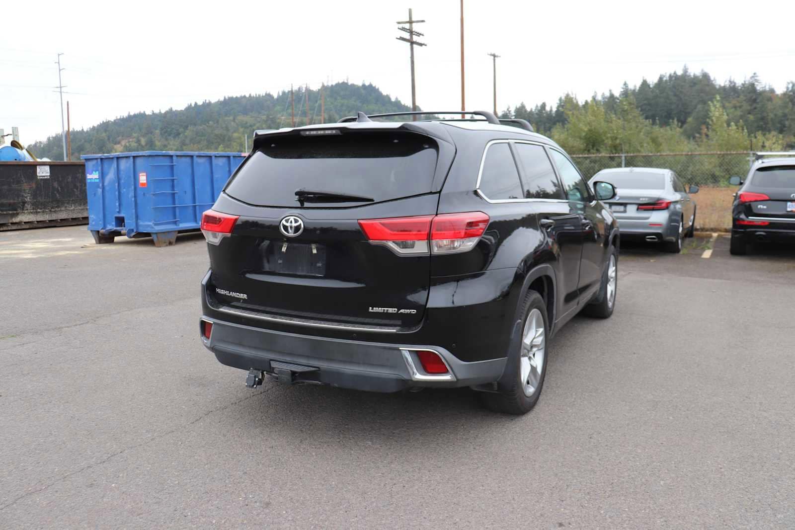 Thumbnail: 2017 Toyota Highlander - 5