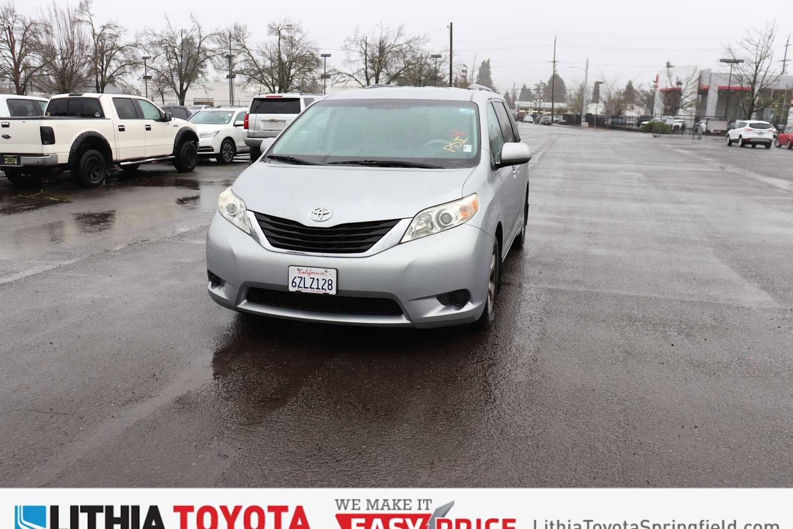 Thumbnail: 2013 Toyota Sienna - 1