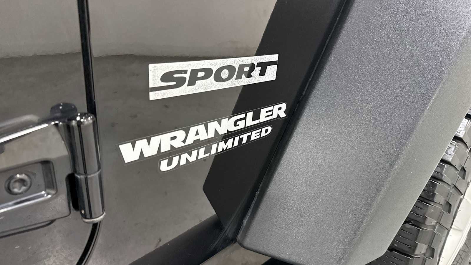 Thumbnail: 2013 Jeep Wrangler - 26