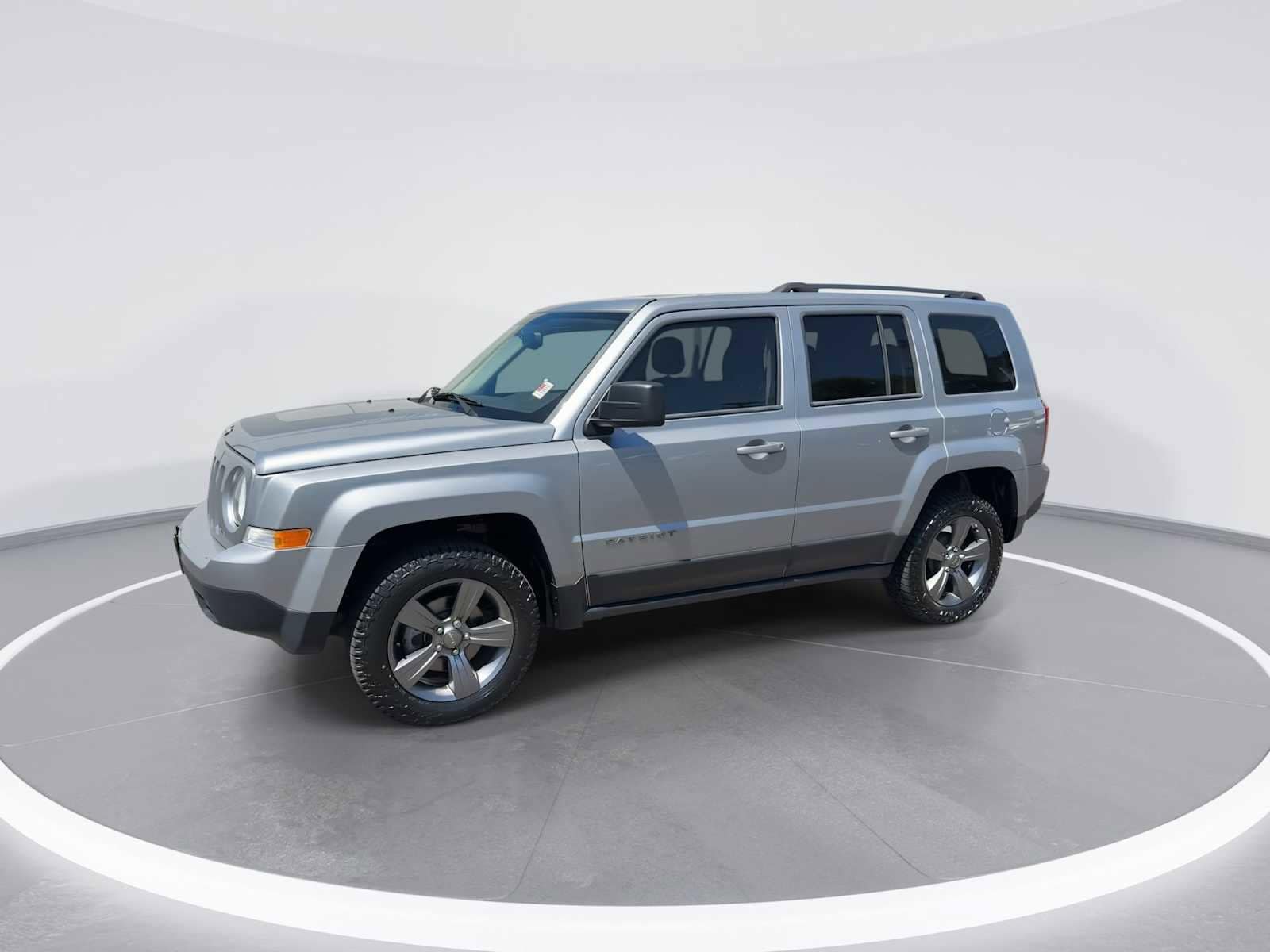 Thumbnail: 2016 Jeep Patriot - 4