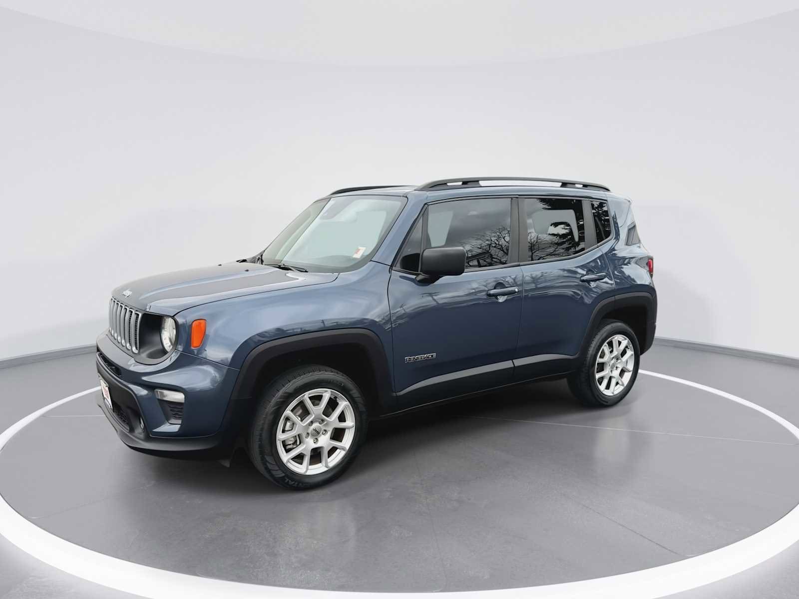 Thumbnail: 2022 Jeep Renegade - 4