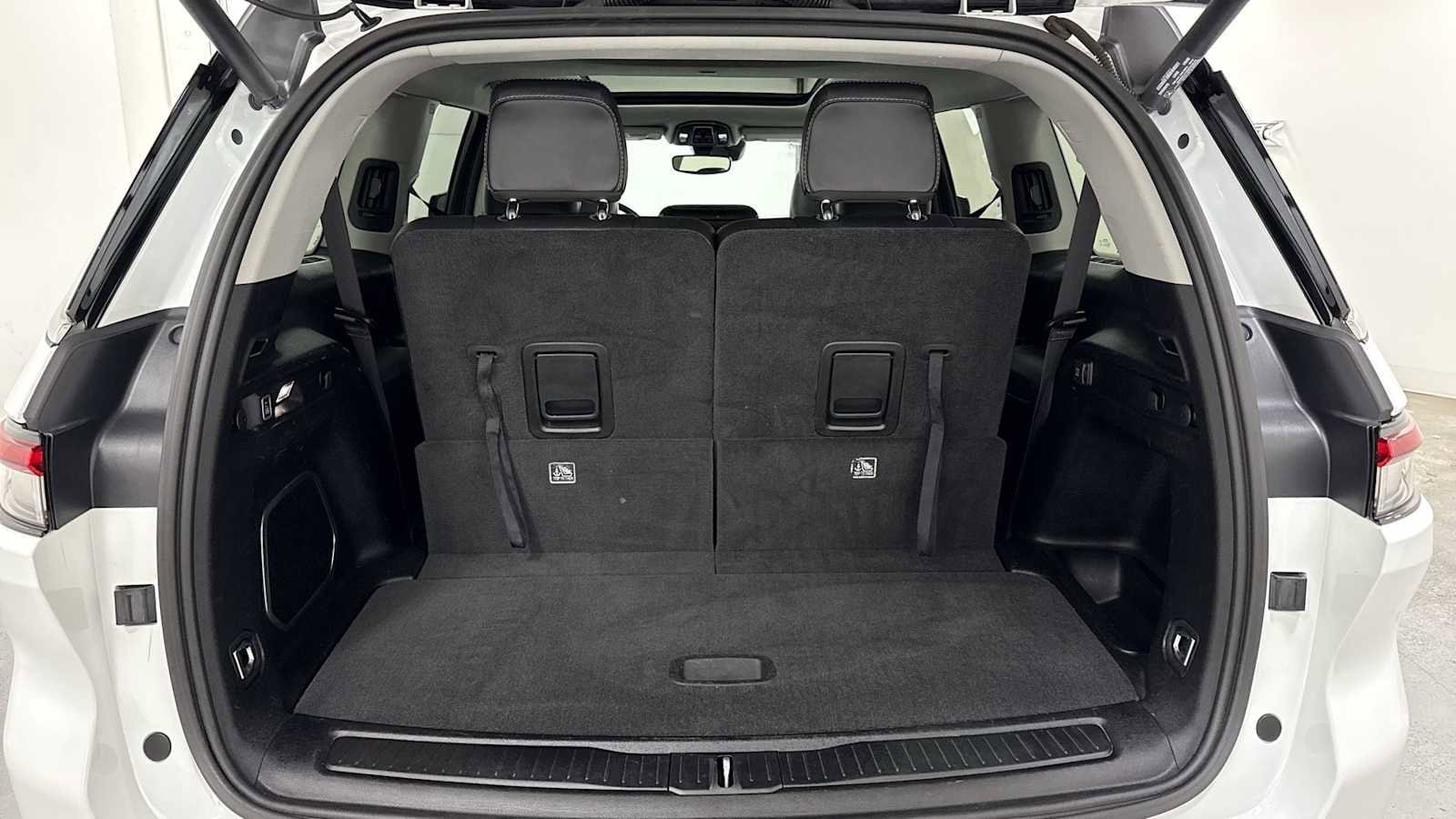 Thumbnail: 2021 Jeep Grand Cherokee L - 29