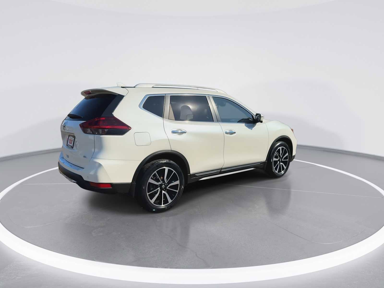 Thumbnail: 2020 Nissan Rogue - 8
