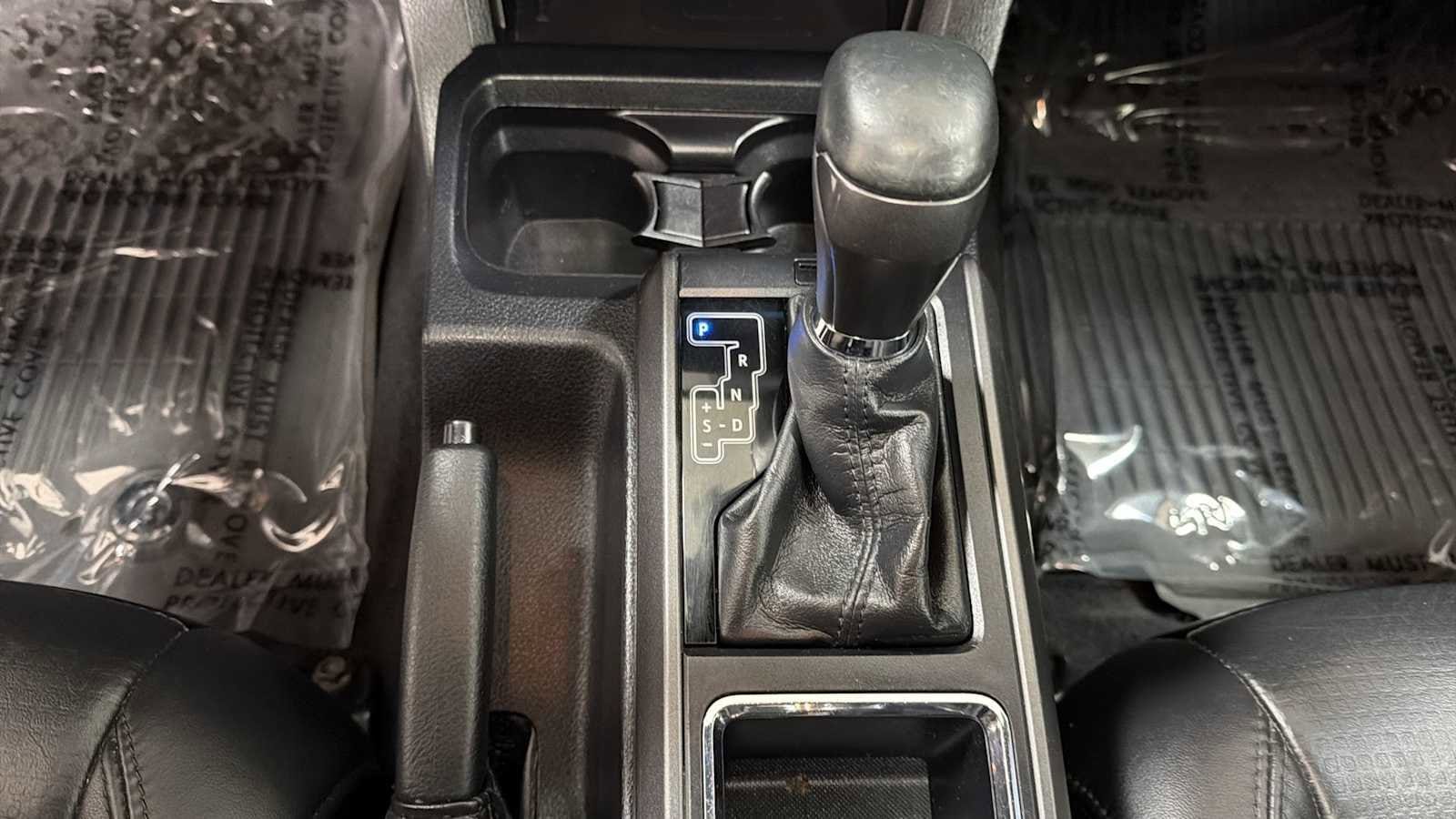 Thumbnail: 2018 Toyota Tacoma - 22