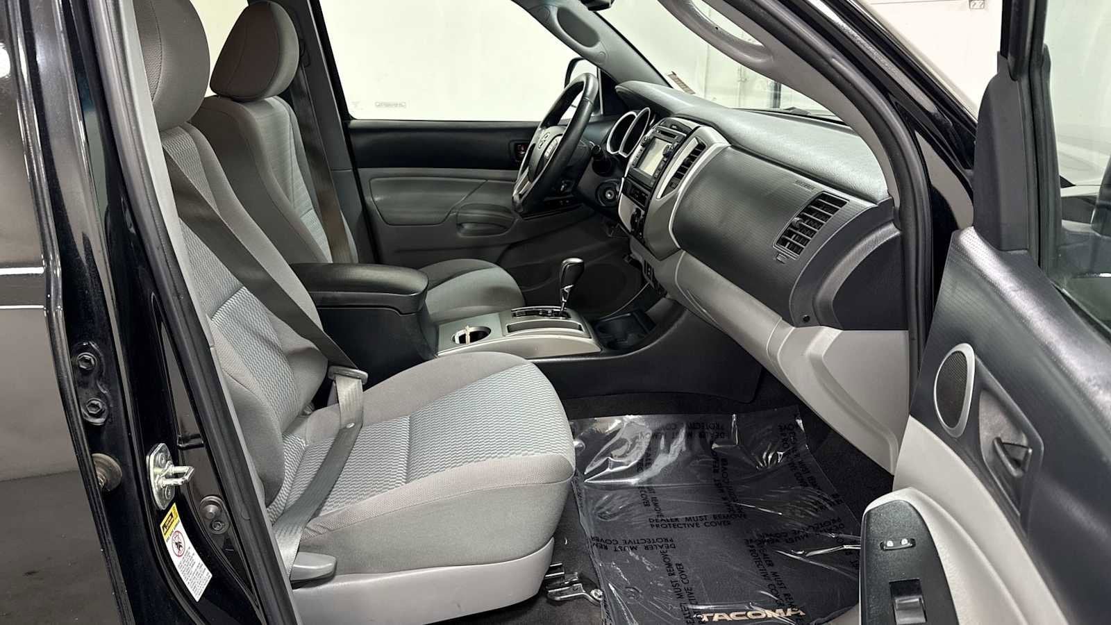 Thumbnail: 2013 Toyota Tacoma - 28