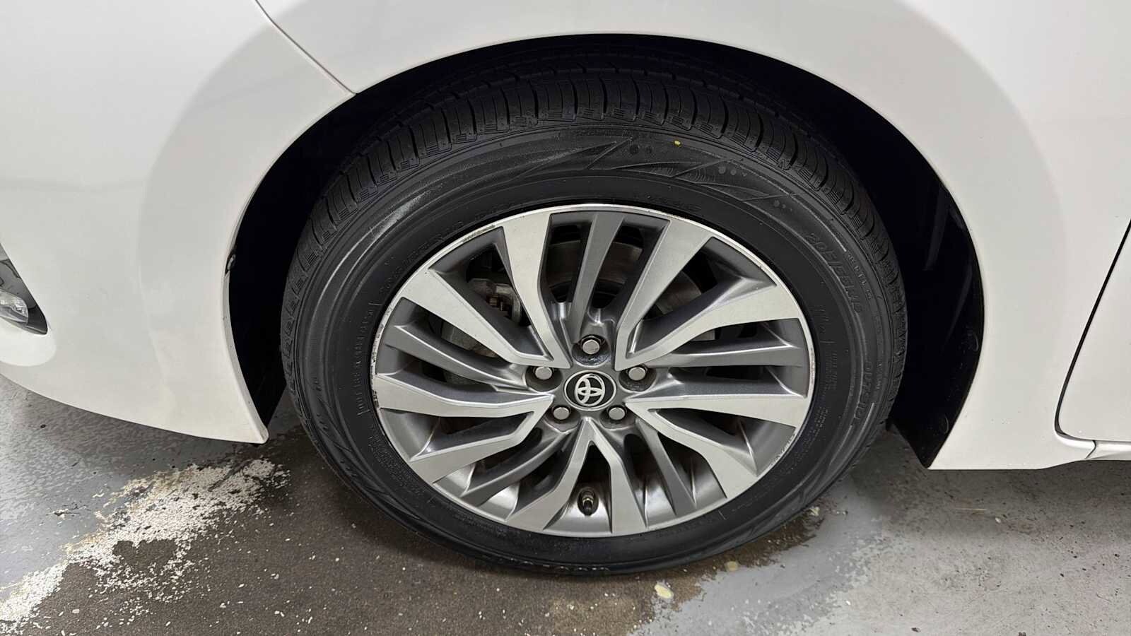 Thumbnail: 2018 Toyota Corolla - 10