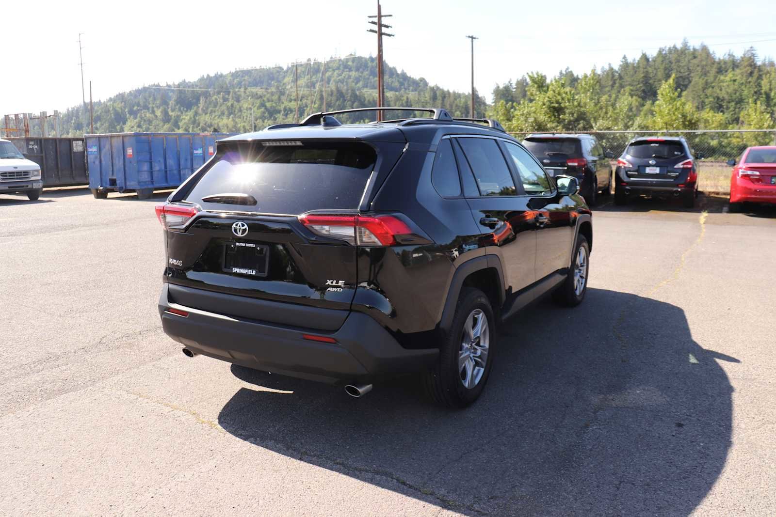 Thumbnail: 2025 Toyota RAV4 - 5