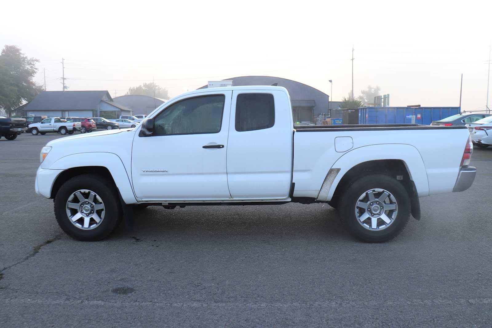 Thumbnail: 2014 Toyota Tacoma - 8