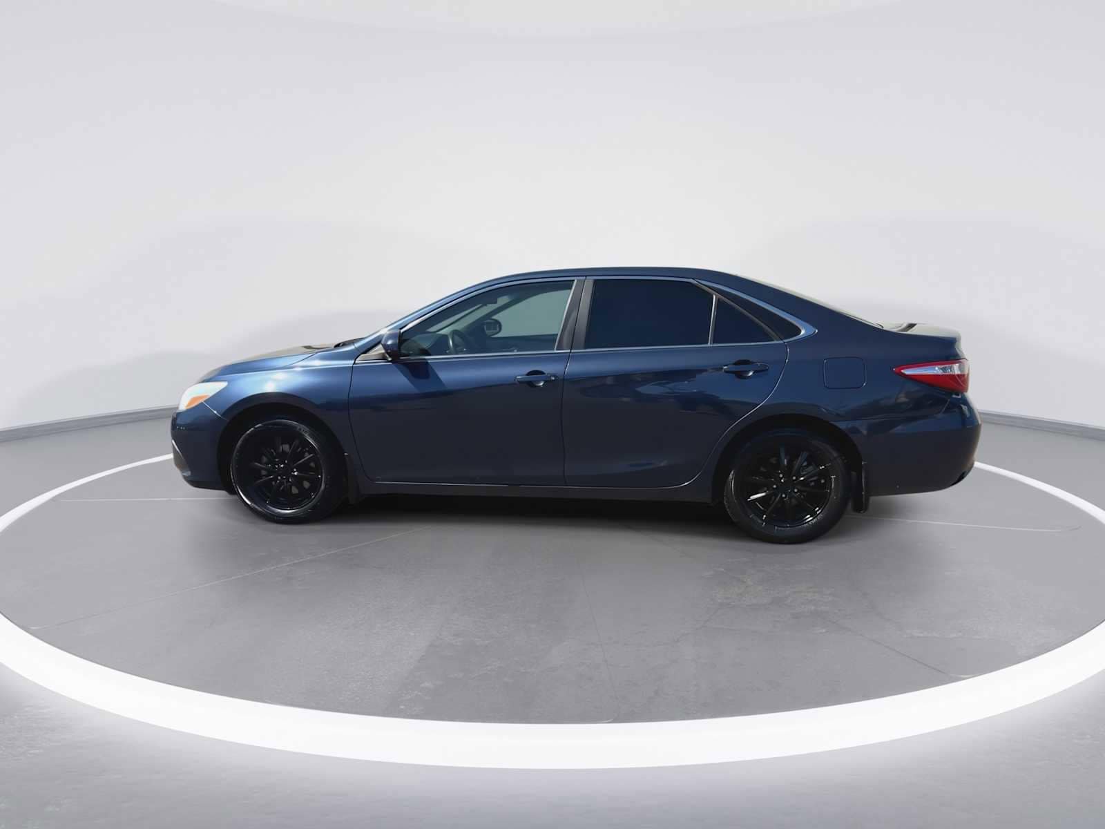 Thumbnail: 2015 Toyota Camry - 5