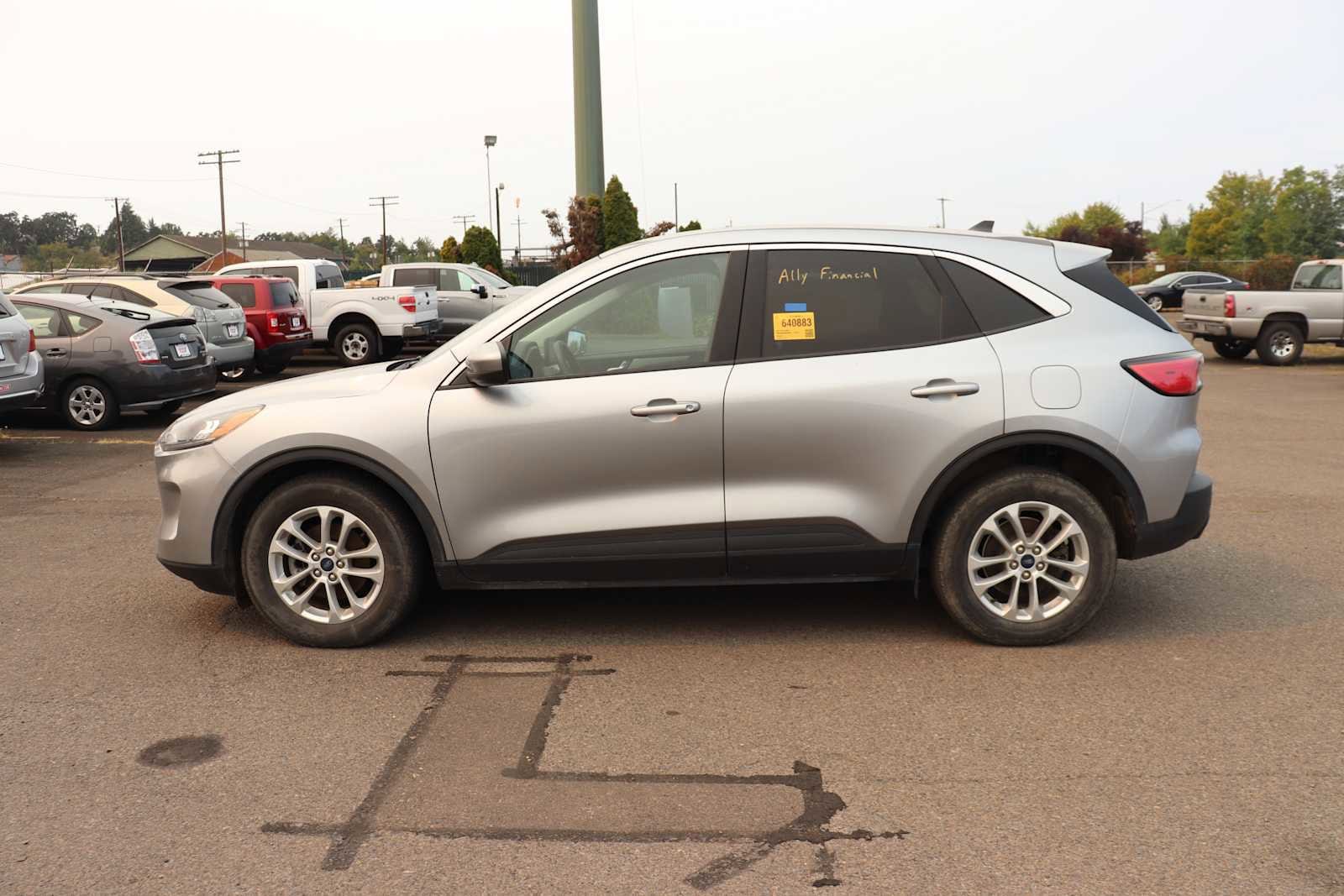 Thumbnail: 2021 Ford Escape - 8