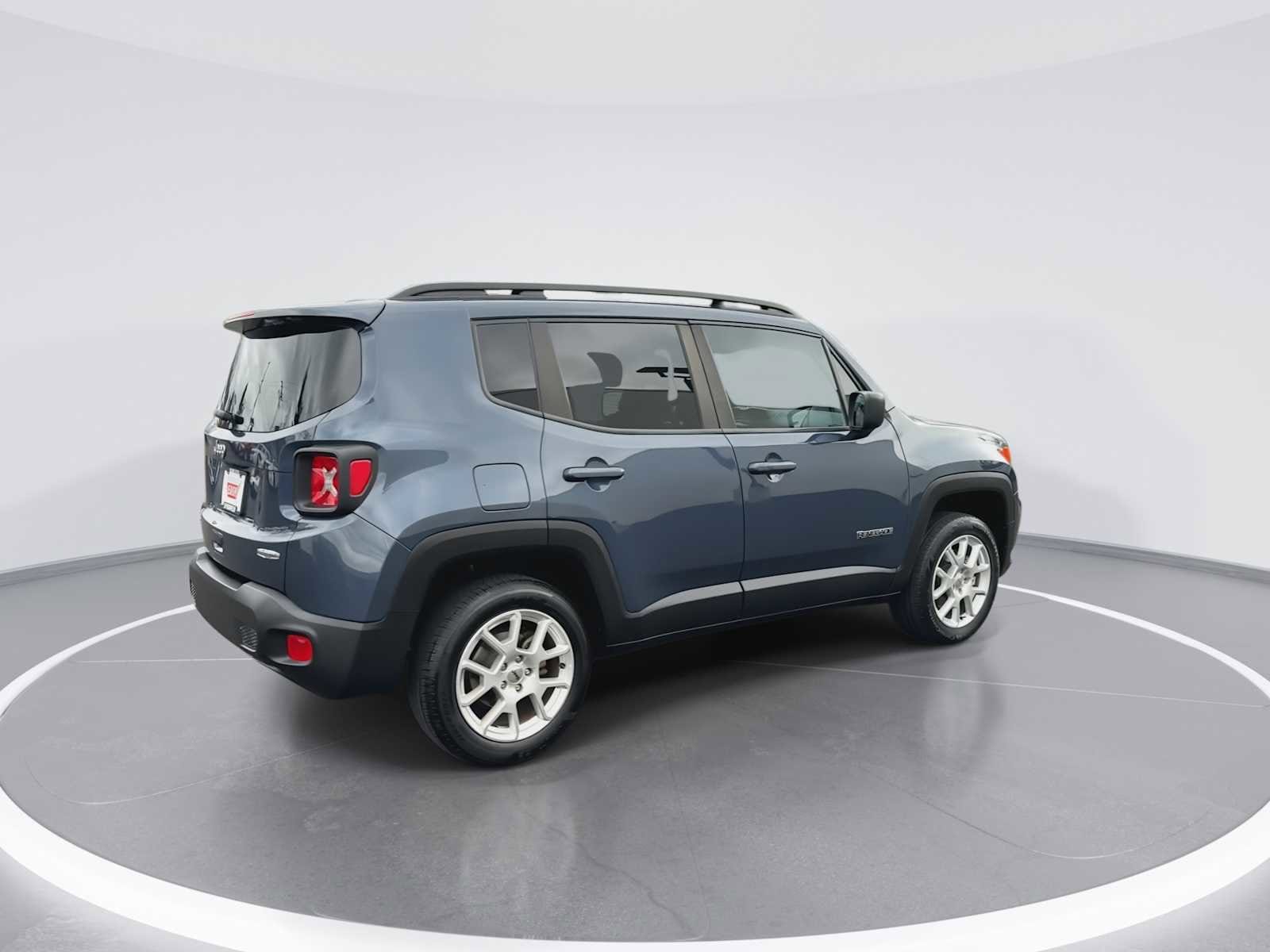 Thumbnail: 2022 Jeep Renegade - 8