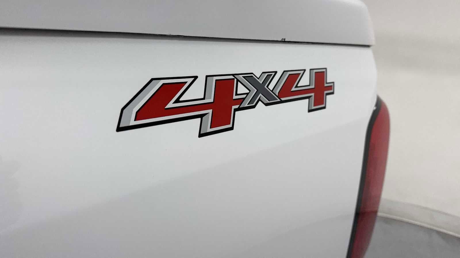 Thumbnail: 2020 Chevrolet Colorado - 26