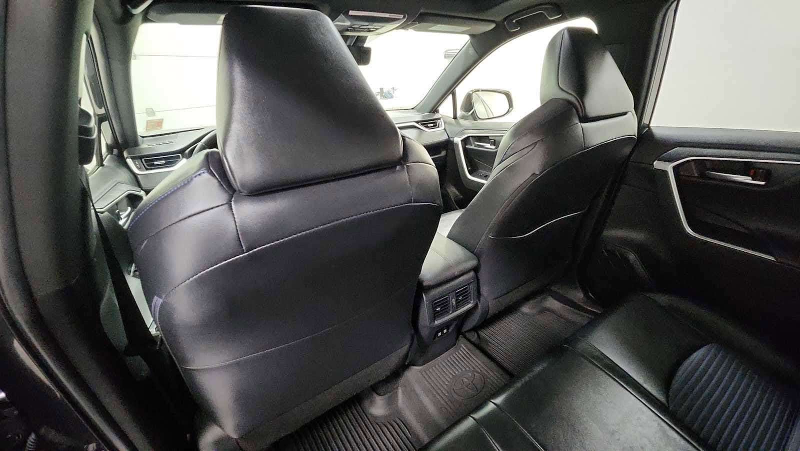 Thumbnail: 2020 Toyota RAV4 - 26