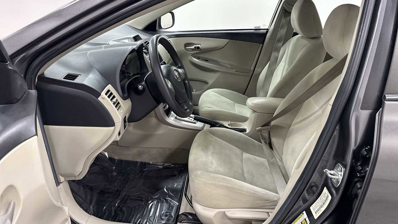 Thumbnail: 2012 Toyota Corolla - 13