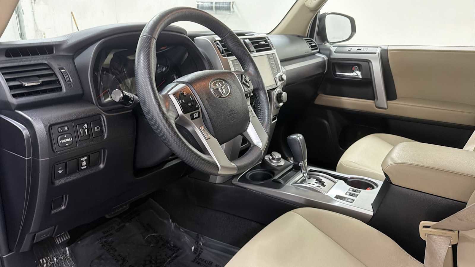 Thumbnail: 2021 Toyota 4Runner - 12